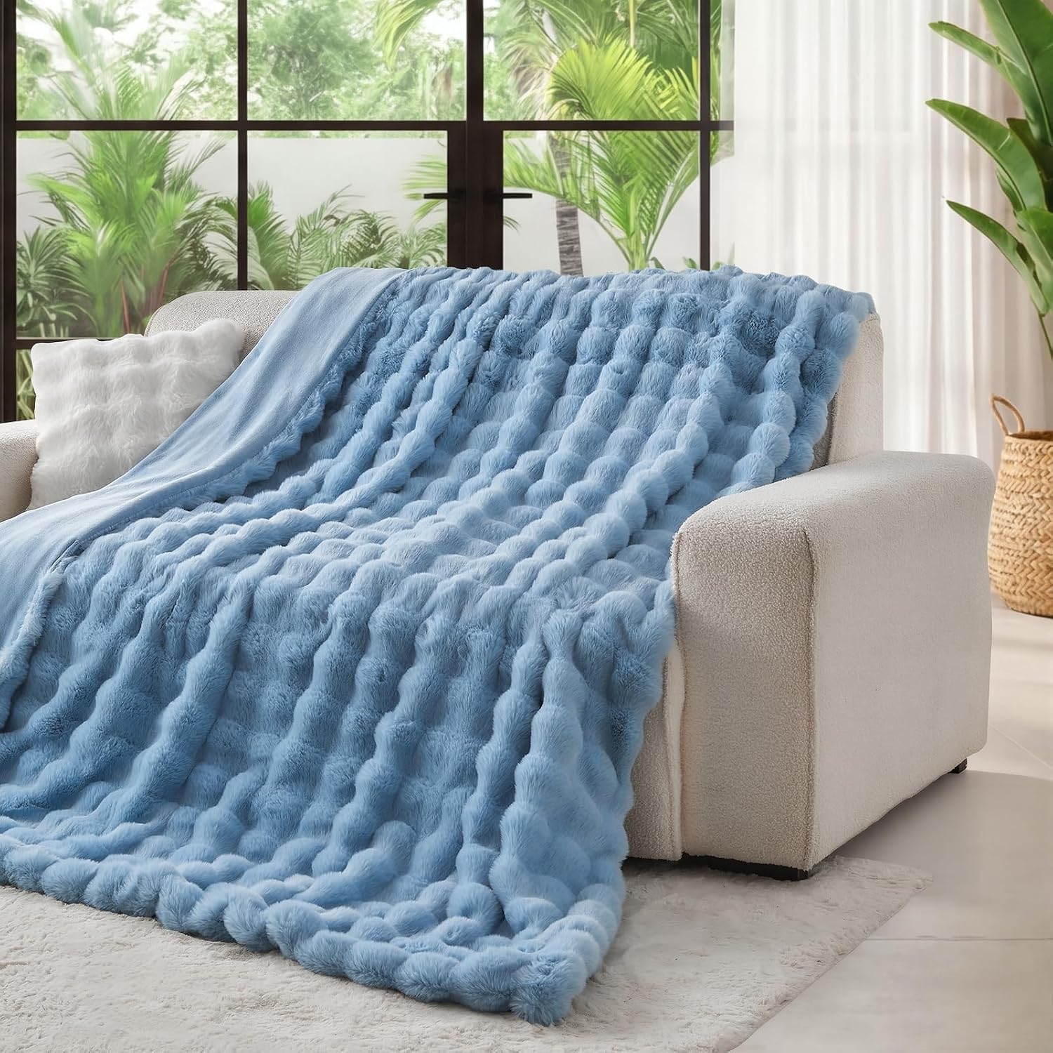 Detalle de Lotus Karen Sky Blue Faux Fur Throw Blanket (60x80) — Big Bubble Rabbit Plush for Couch & Bed