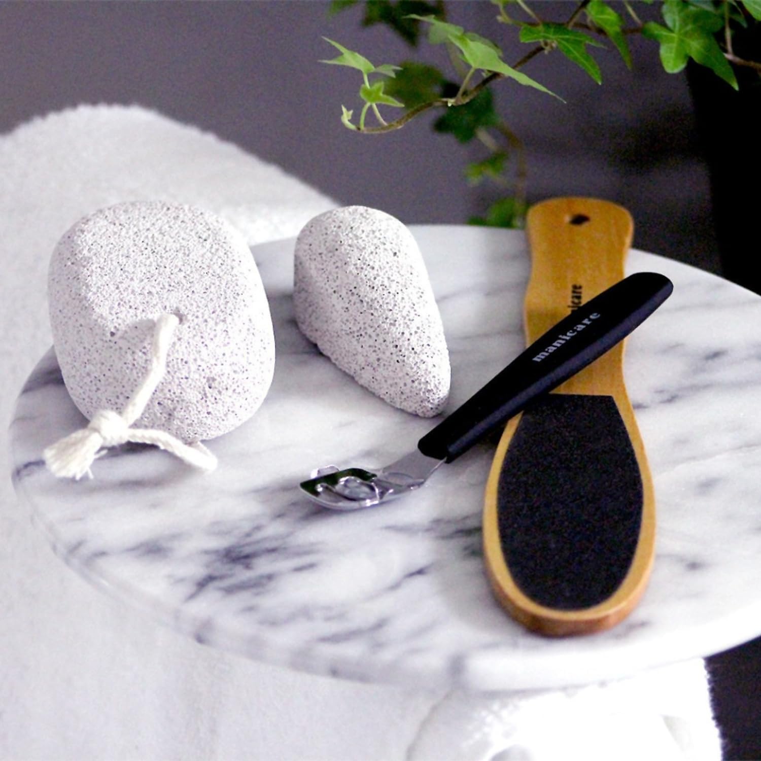 Thumbnail 4 de Manicare 10G11254 Skin Polishing Stone, Natural Pumice Foot Scraper