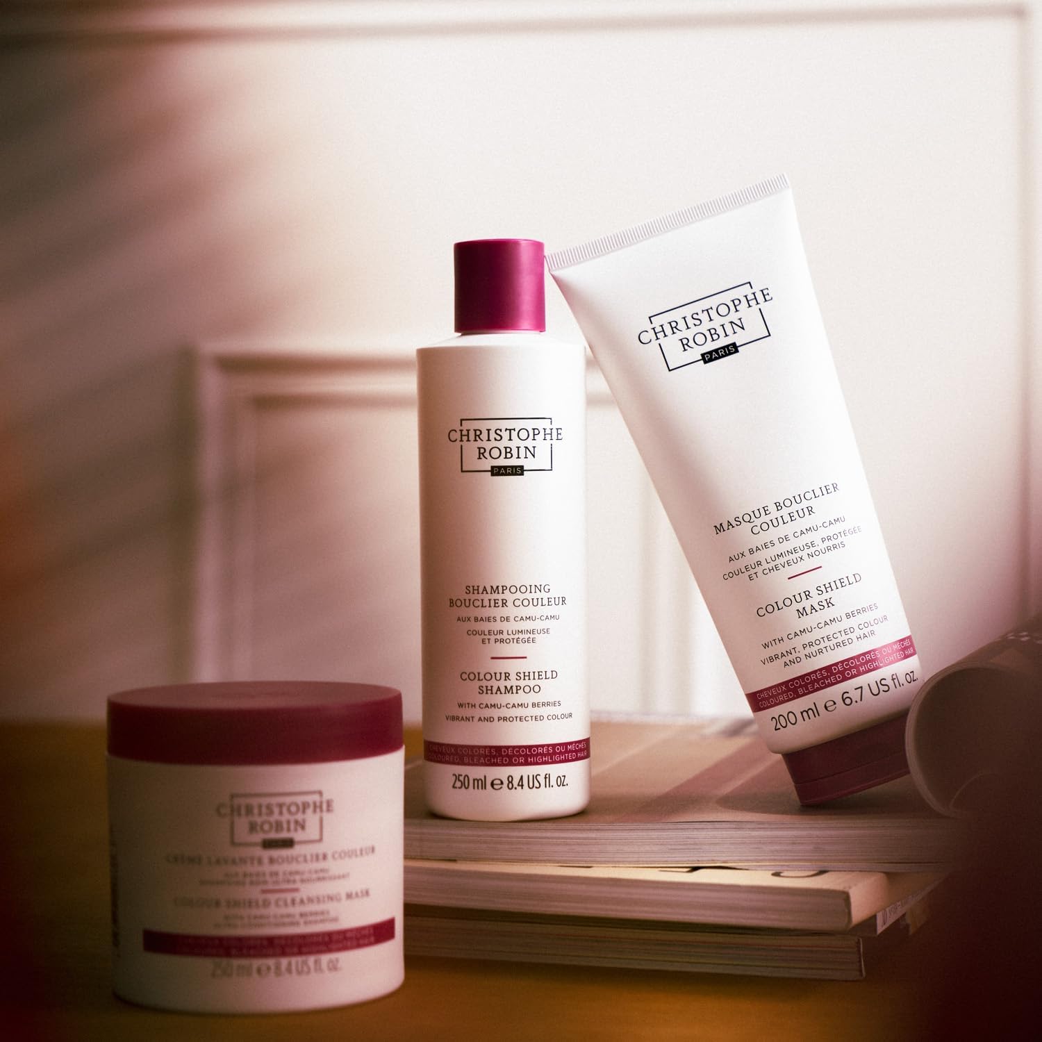 Detalle 2 de Christophe Robin Colour Shield Shampoo with Camu-Camu Berries, 250ml