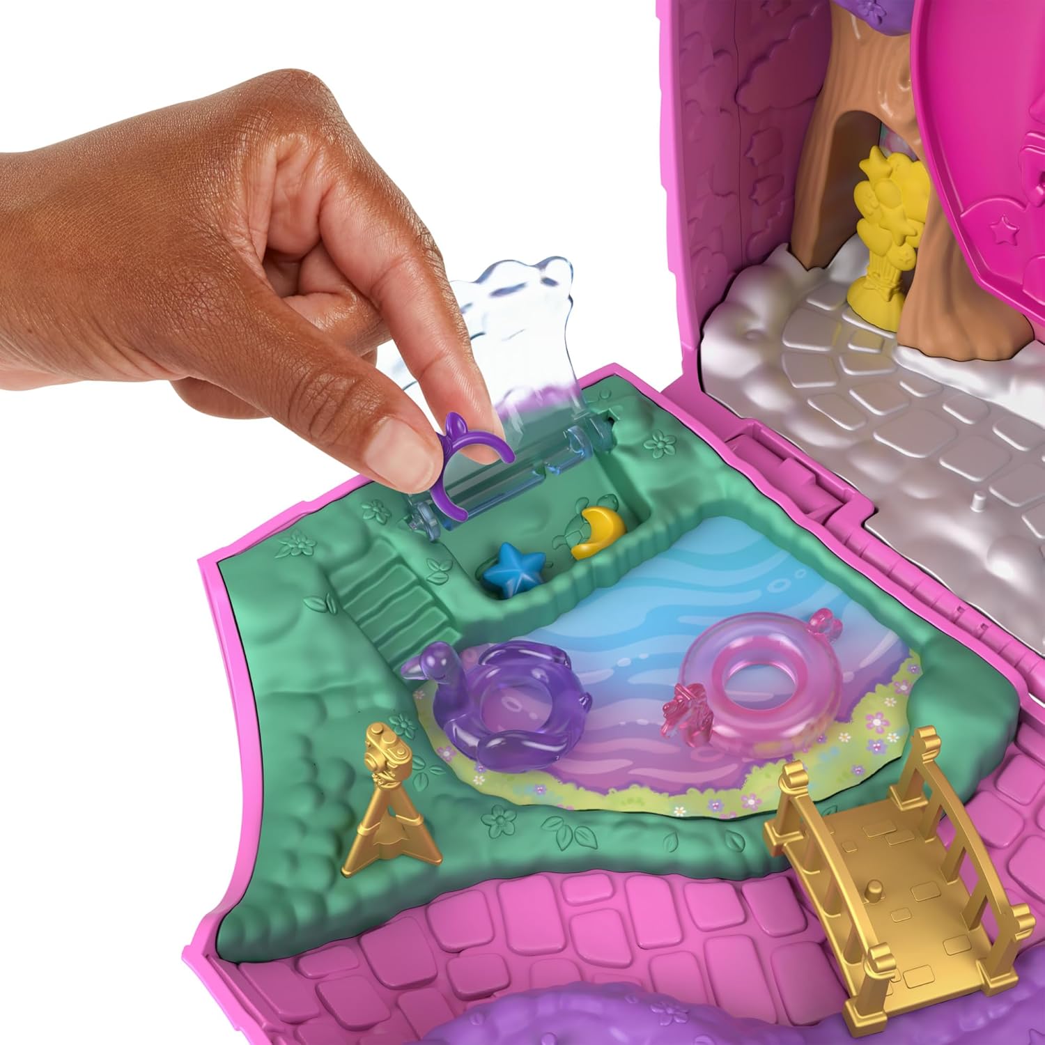 Detalle 2 de Polly Pocket Estuche Piñata Unicornios 🦄 con 2 Muñecas y Accesorios