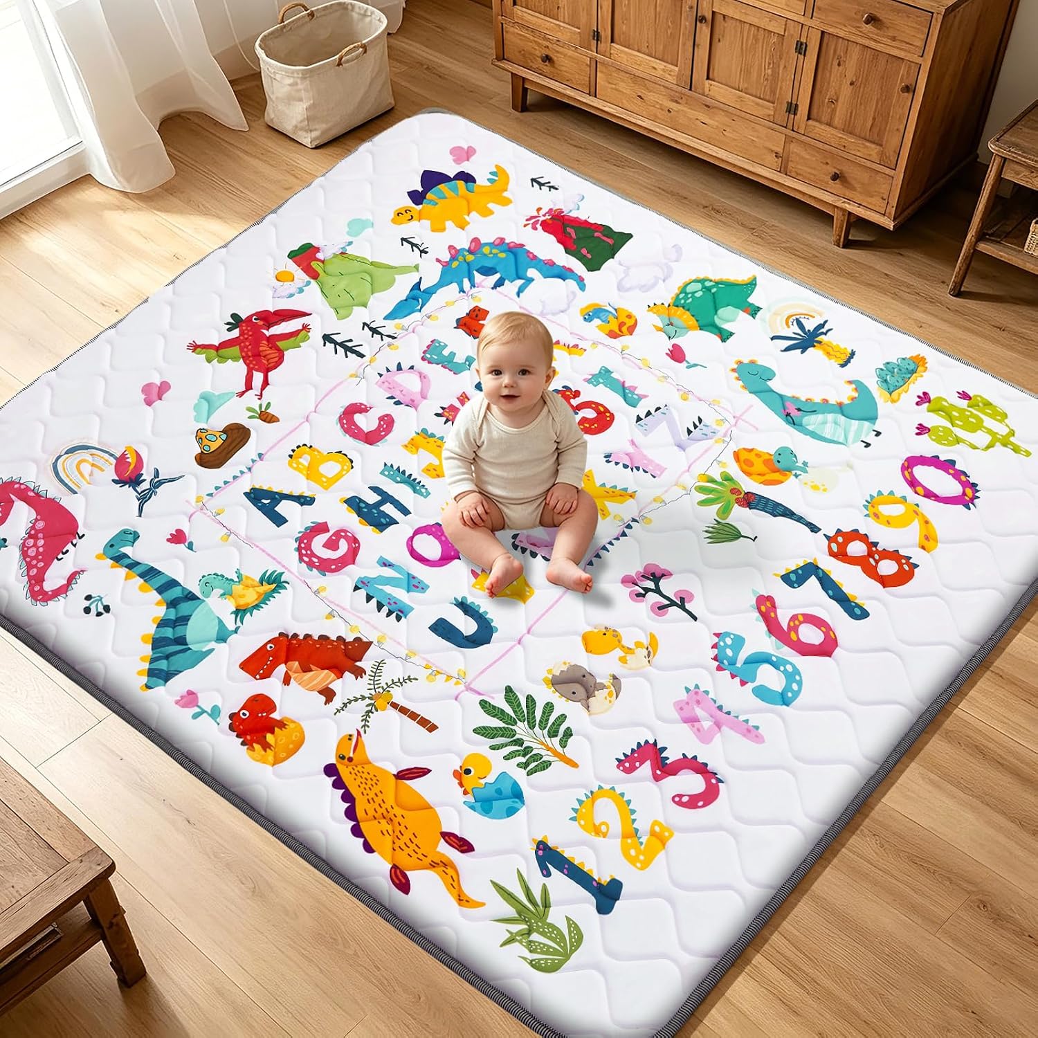 Detalle de TreeBud 50 x 50-Inch Baby Play Mat, Foldable Waterproof Foam with Dinosaur and Letter Prints