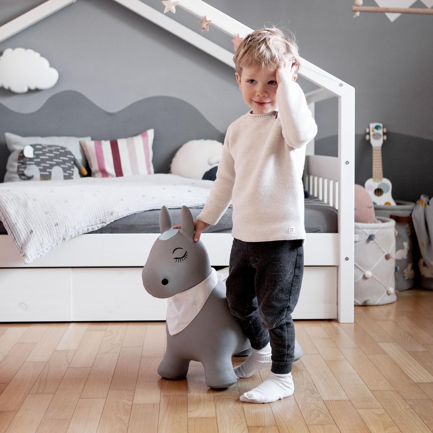 Thumbnail 3 de Kindsgut Animal Sauteur pour Enfants – Cheval gonflable avec pompe incluse, couleurs discrètes et finitions soignées