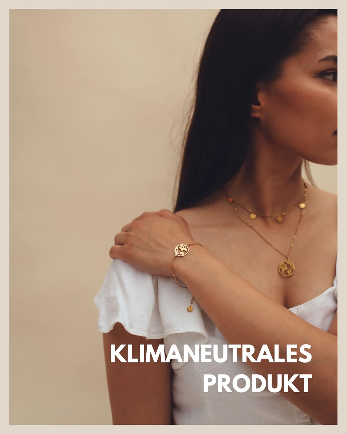 Detalle de Weltkugel Kette von GD GOOD.designs mit Weltkarte & Plättchen – wasserfeste Layering-Halskette in Silber, Gold oder Roségold