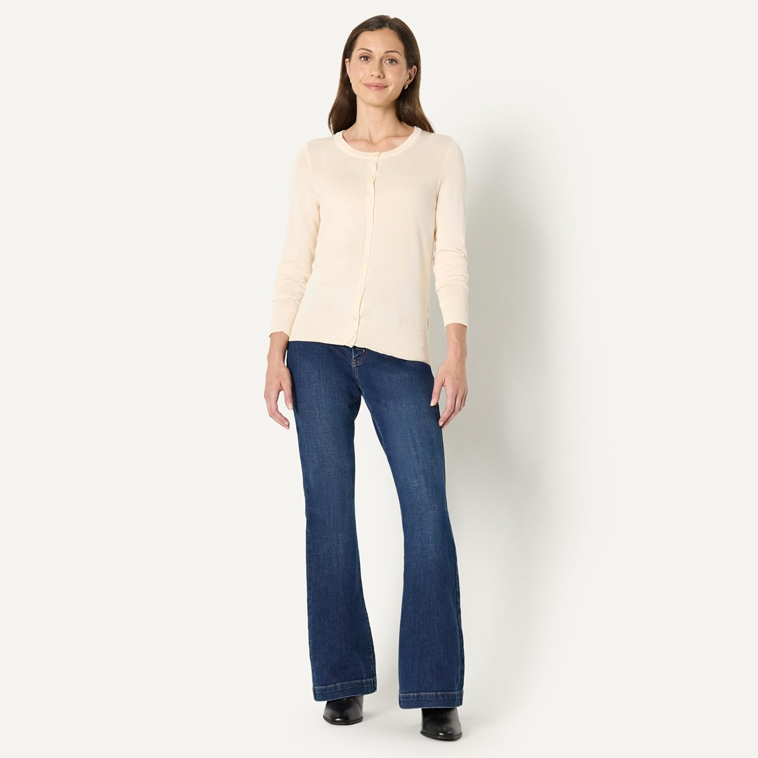 Thumbnail 5 de Amazon Essentials Damen leichte Rundhals-Strickjacke mit Knopfleiste (auch in Übergrößen)
