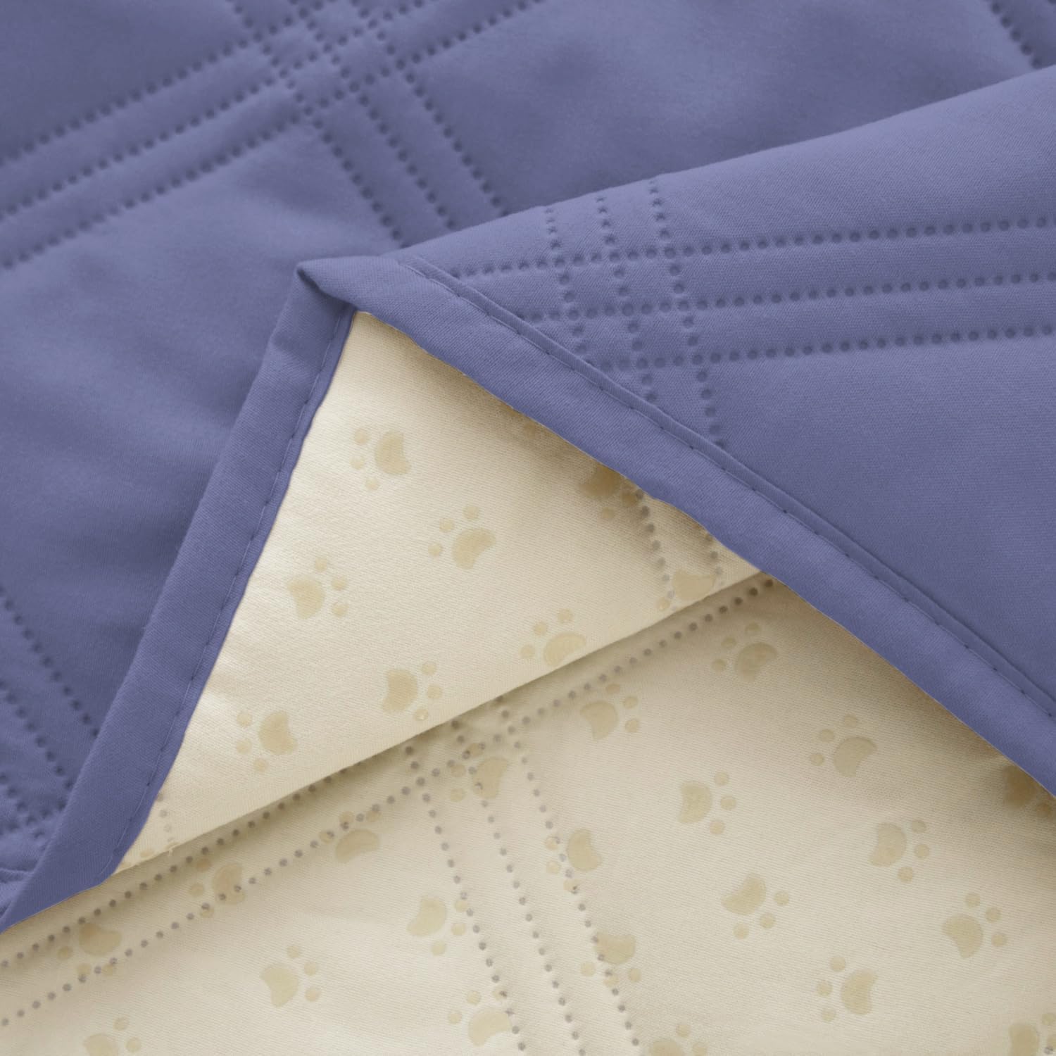 Detalle 2 de Ameritex Waterproof Dog Bed Cover, 82 x 102-Inch Quilted Microfiber Blanket