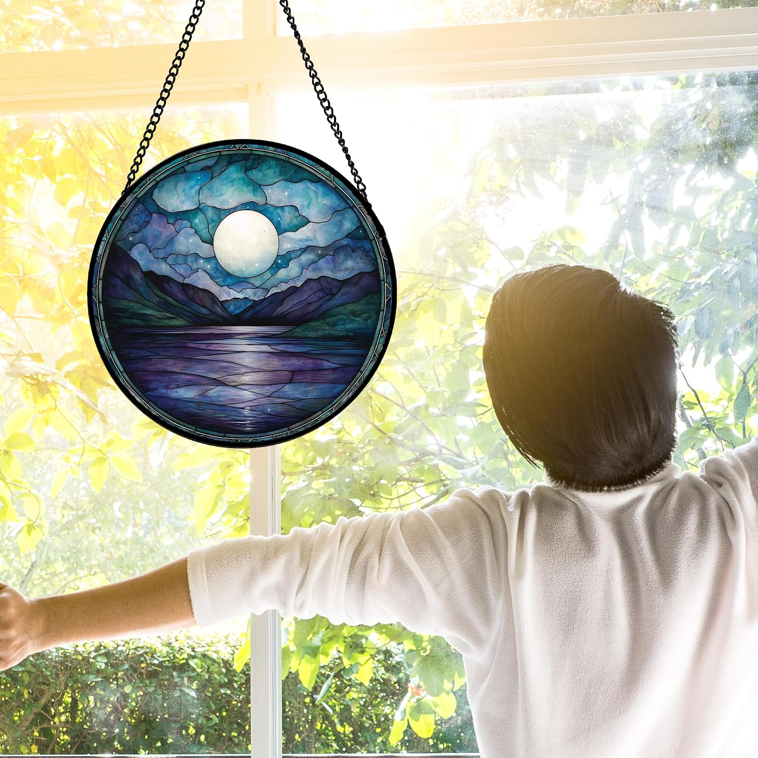 Detalle de Blue Moon Lake stained glass suncatcher 9.8-inch