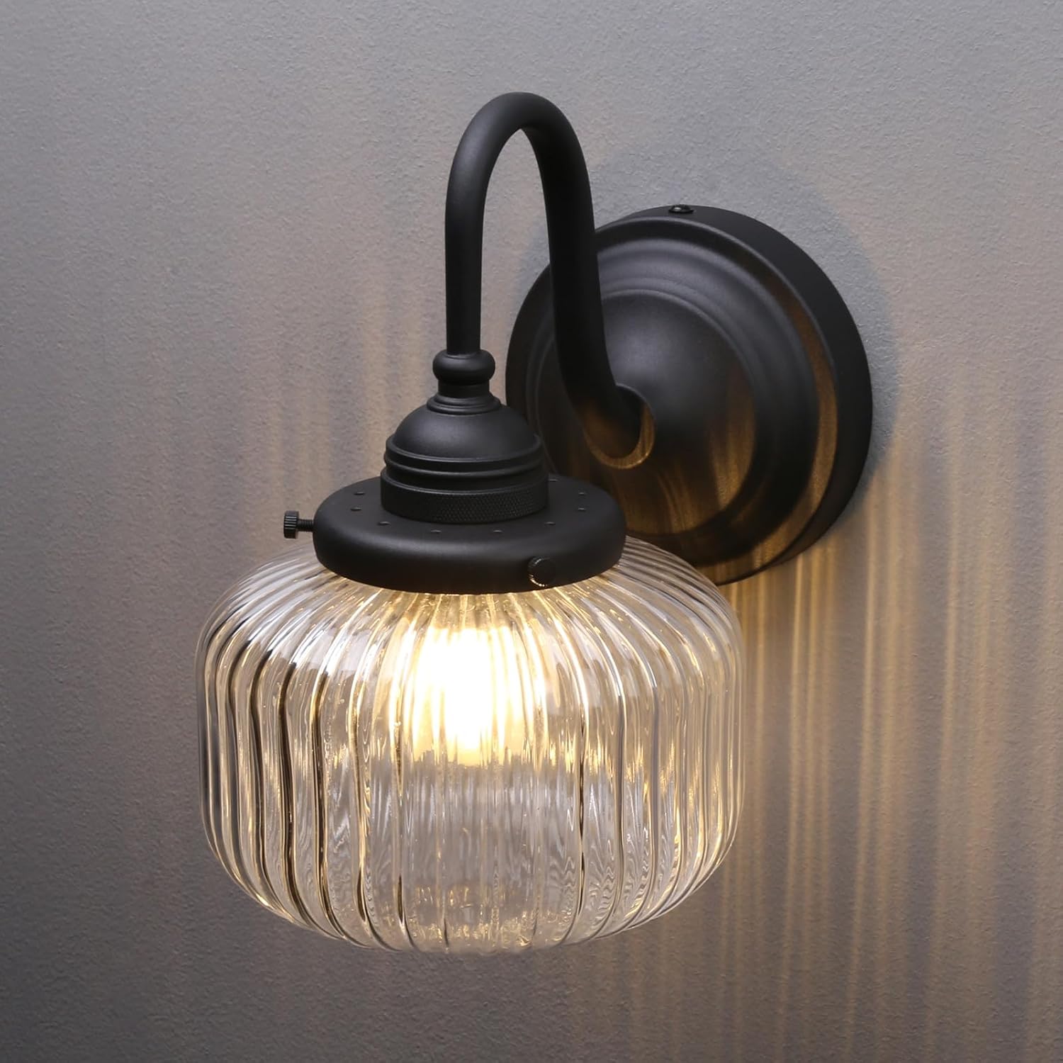 Detalle 2 de Permo wall sconce with E26 base