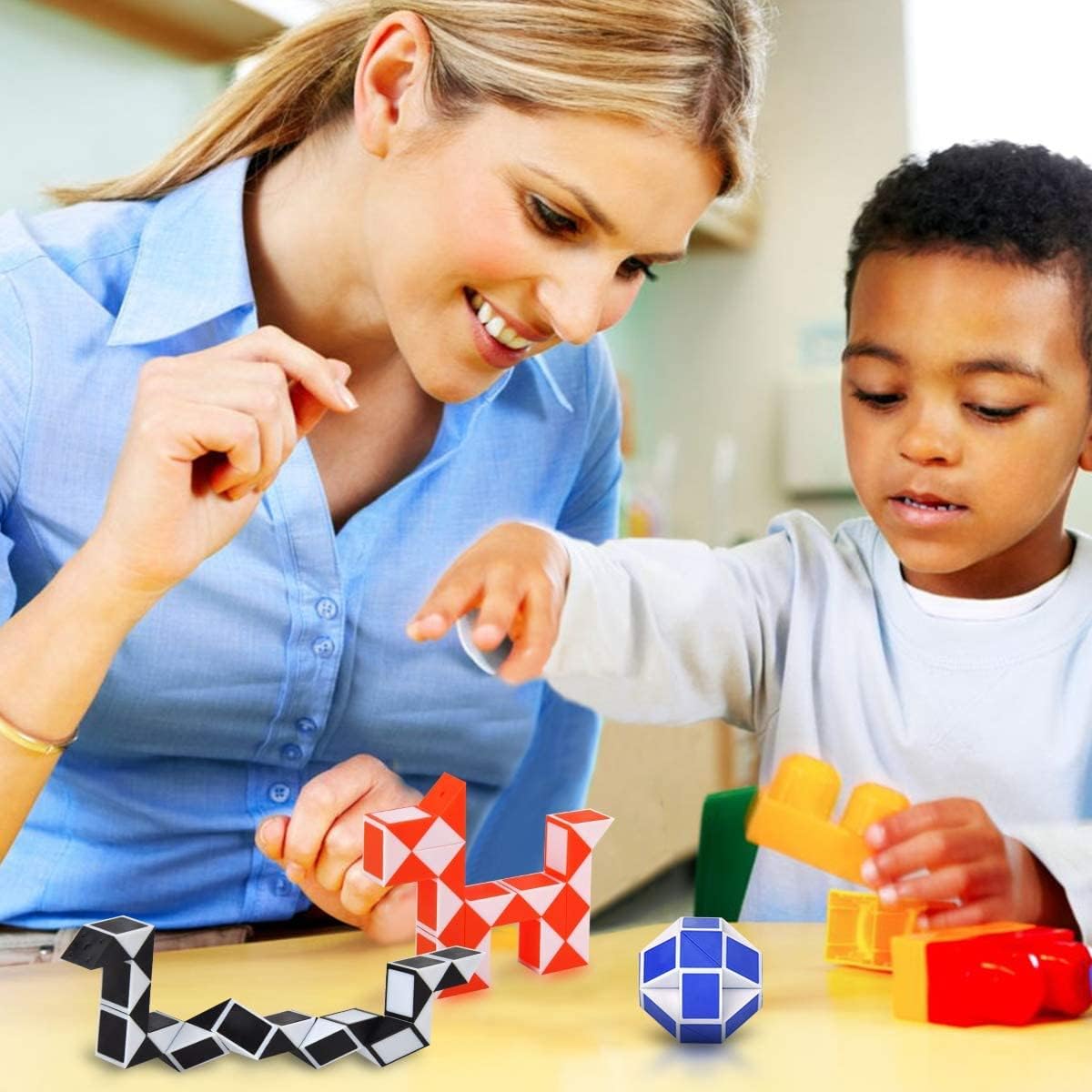 Detalle 2 de Magic Snake Set für Kinder 24 Magische Blöcke