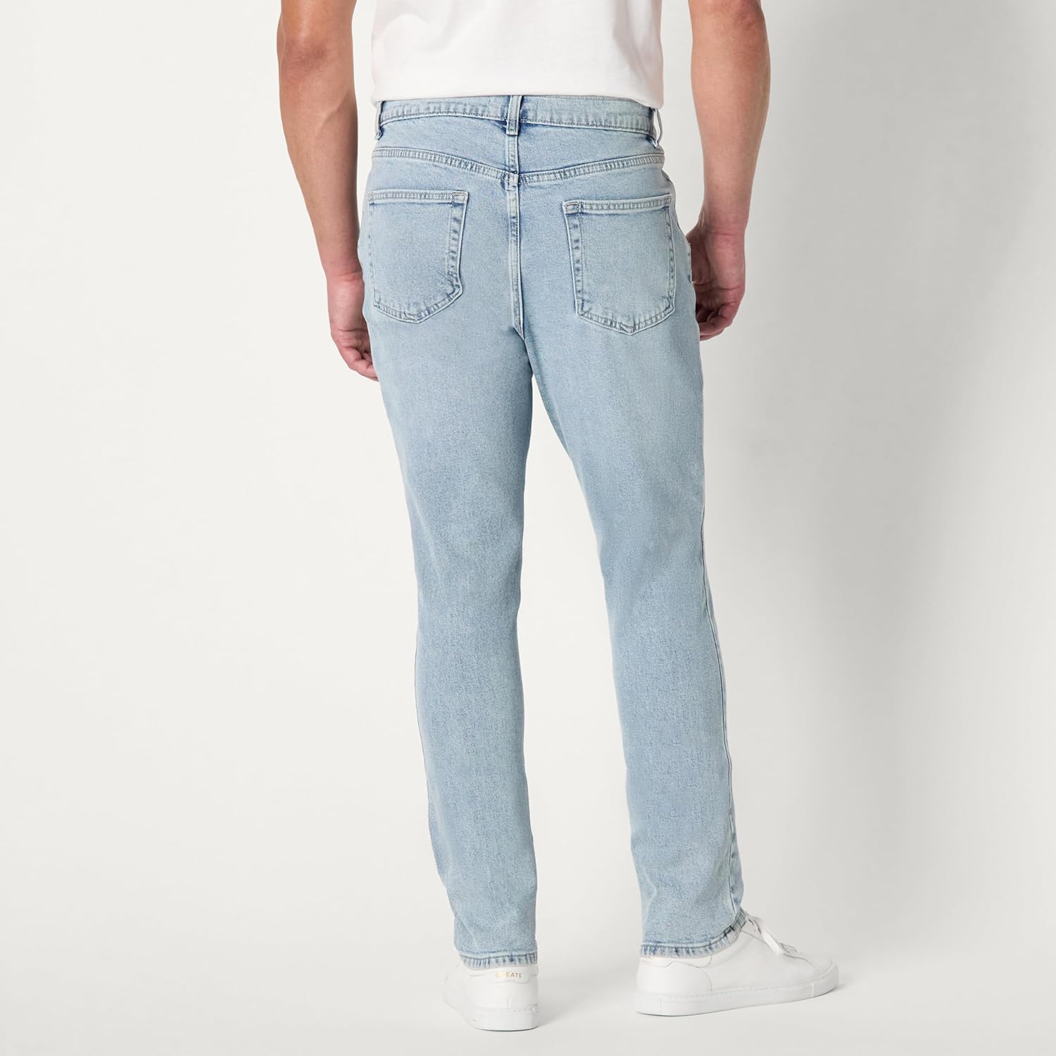 Thumbnail 1 de Amazon Essentials Men’s Slim-Fit Jeans – mid-weight denim with a tapered look