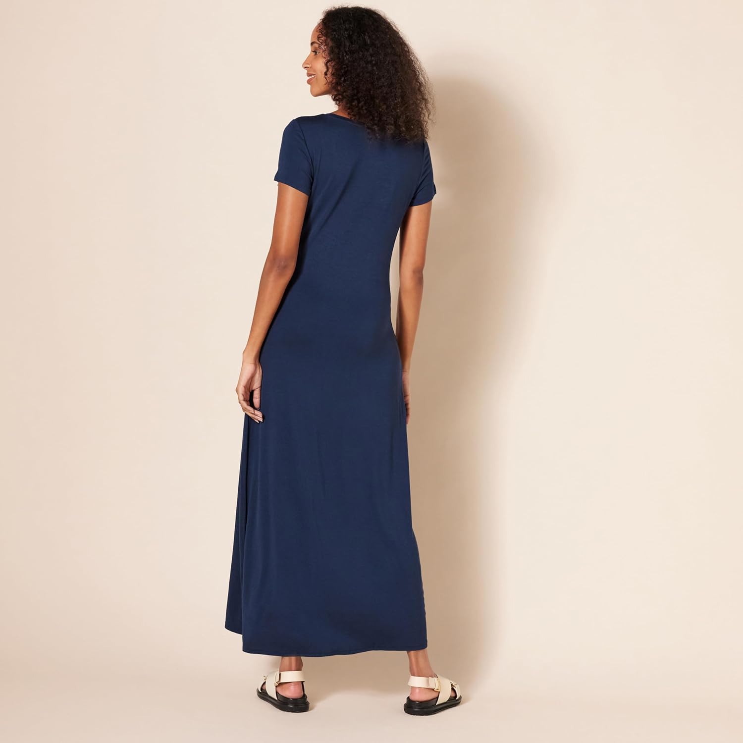 Thumbnail 1 de Amazon Essentials Damen Kurzärmliges Maxikleid mit fließendem Viskose-Stretch-Jersey