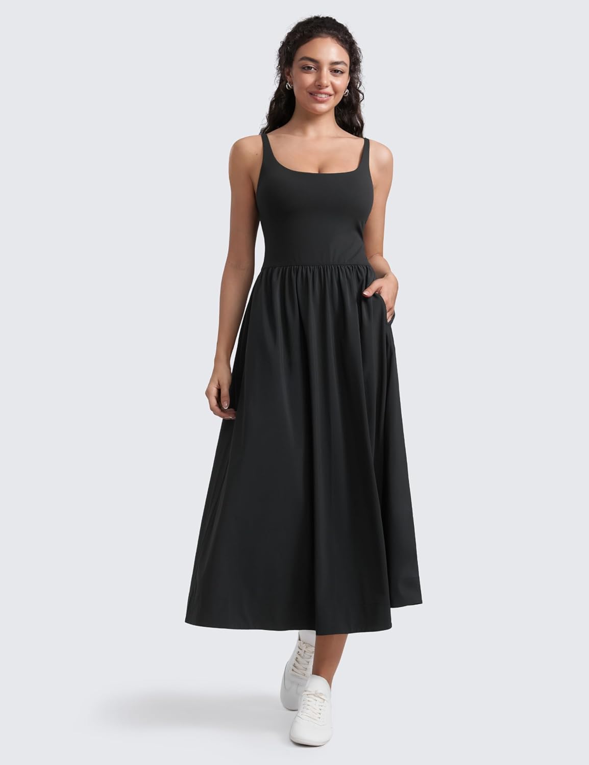 Detalle 2 de CRZ YOGA Square Neck Maxi Dress with Pockets and Removable Pads