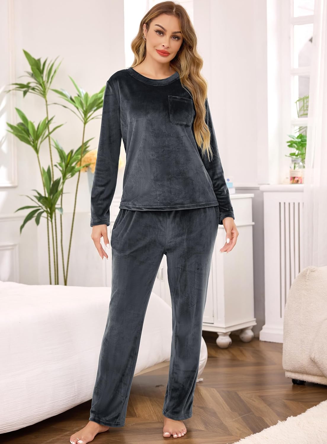 Thumbnail 6 de Lovasy women’s warm fleece pyjama set with pockets (long-sleeve top, V-neck)