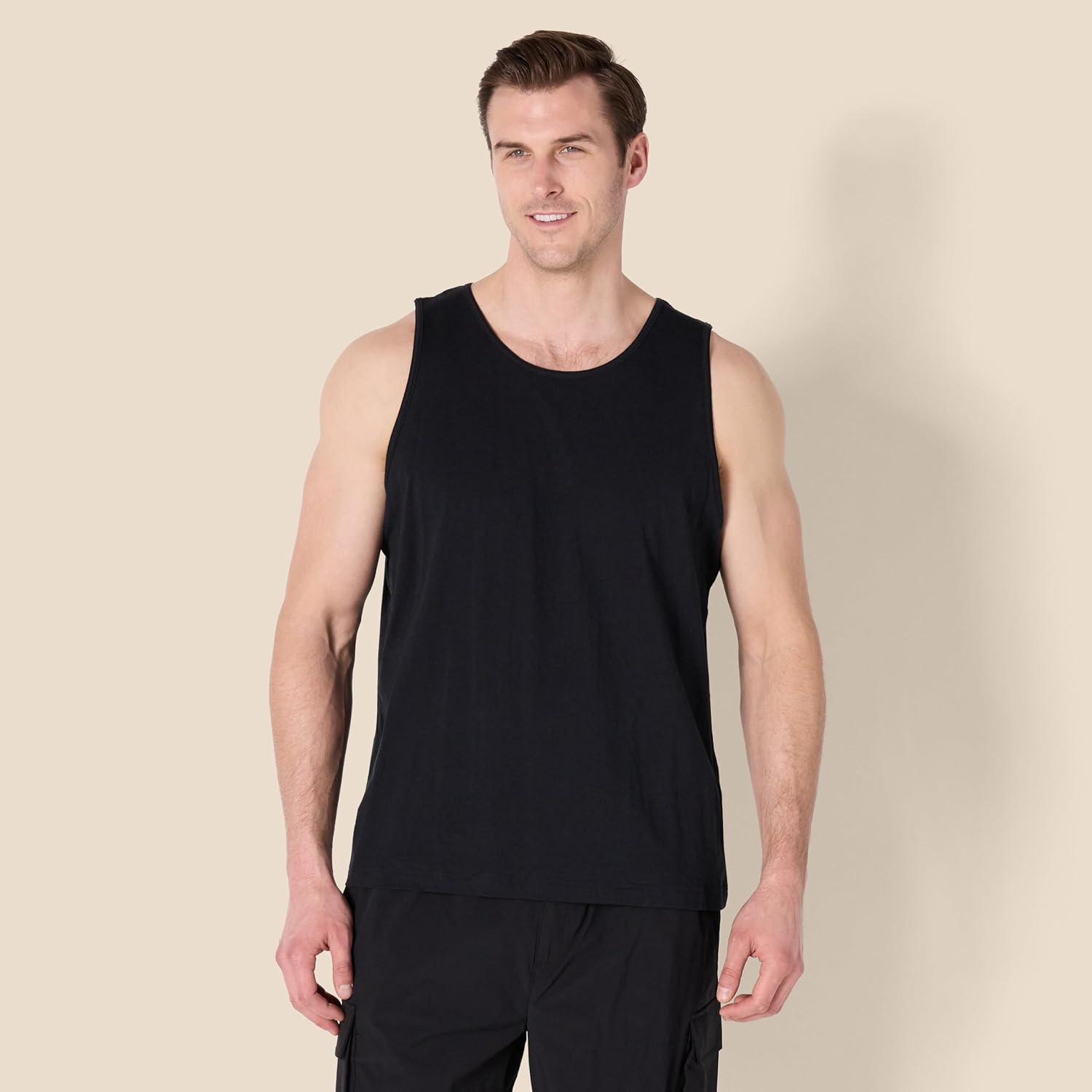 Thumbnail 4 de Amazon Essentials Herren Tanktop, Normale Passform – Basic Tanktop aus Baumwolle