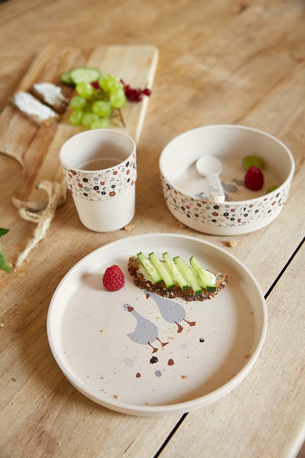 Detalle de LÄSSIG Kindergeschirr Set Tiny Farmer Goose – BPA-frei, spülmaschinen- und mikrowellengeeignet