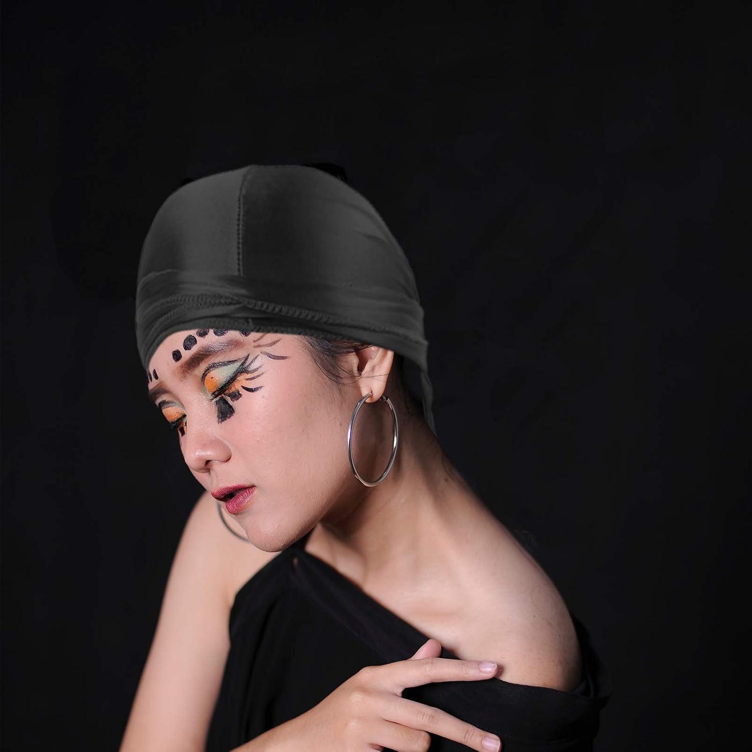Detalle de Seide Durag Kappe mit langem Schwanz – Silk Wave Bandana in Schwarz