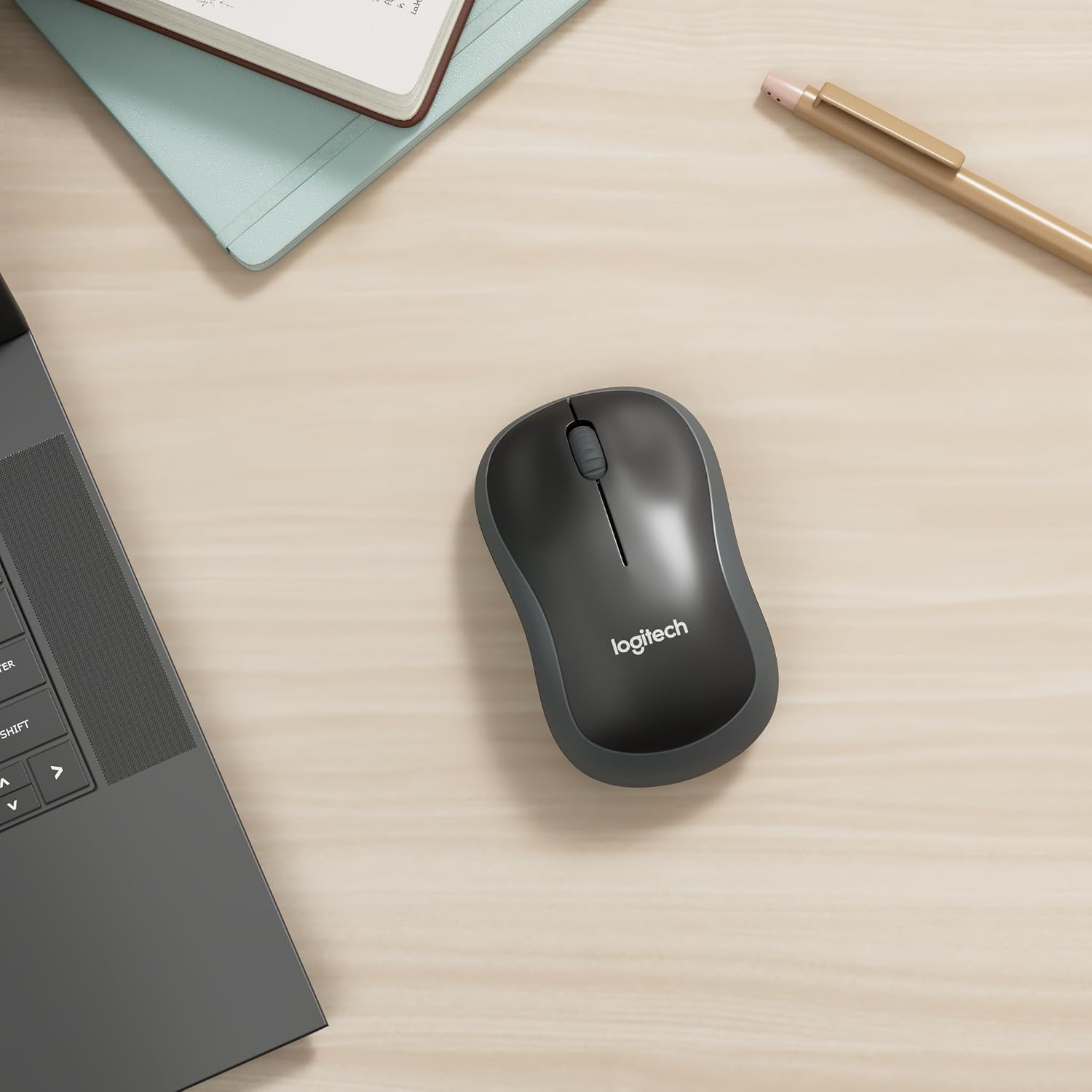 Thumbnail 1 de Logitech M185 Wireless: mouse compatto e ambidestro con ricevitore USB Nano