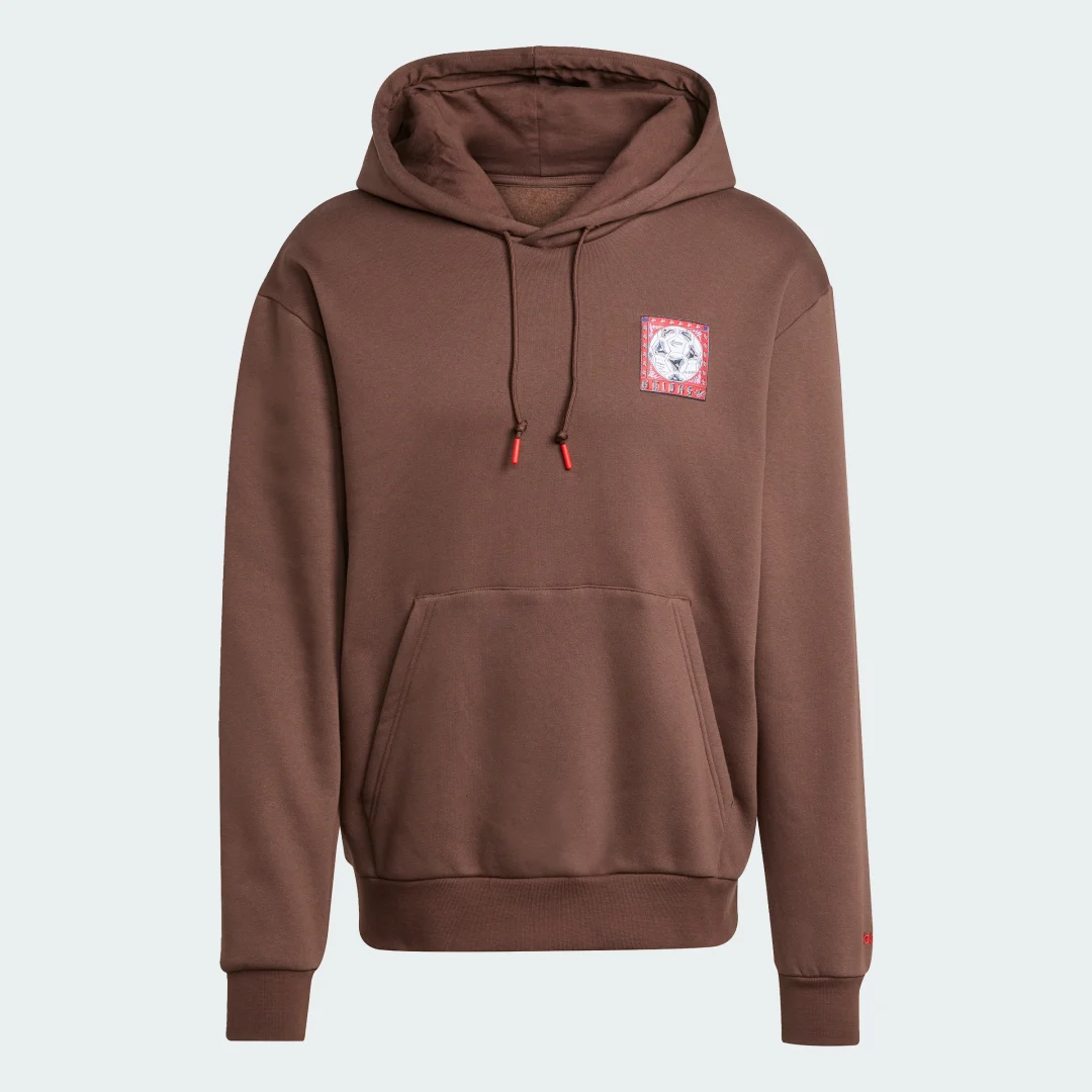 Detalle 2 de Sudadera estampada con capucha de Adidas: comodidad y estilo para el día a día