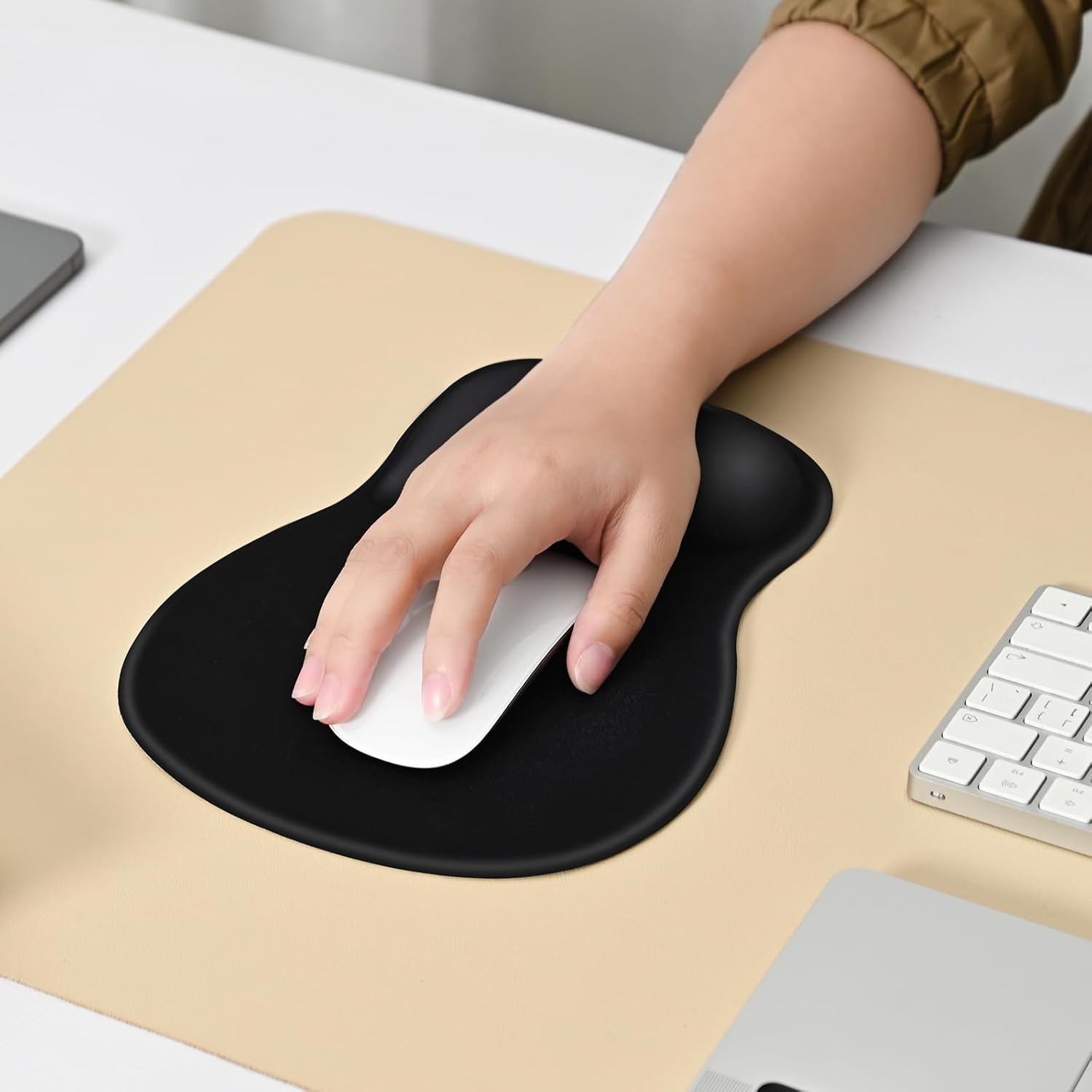 Thumbnail 6 de EooCoo Gel Mouse Mat with Wrist Support (Ergonomic Gel Wrist Rest) – Black