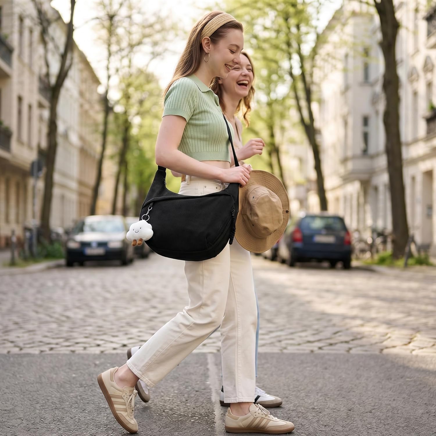 Thumbnail 1 de Micmores Moon Bag aus Cord – Crossbody mit iPad-Fach, Modell 2026