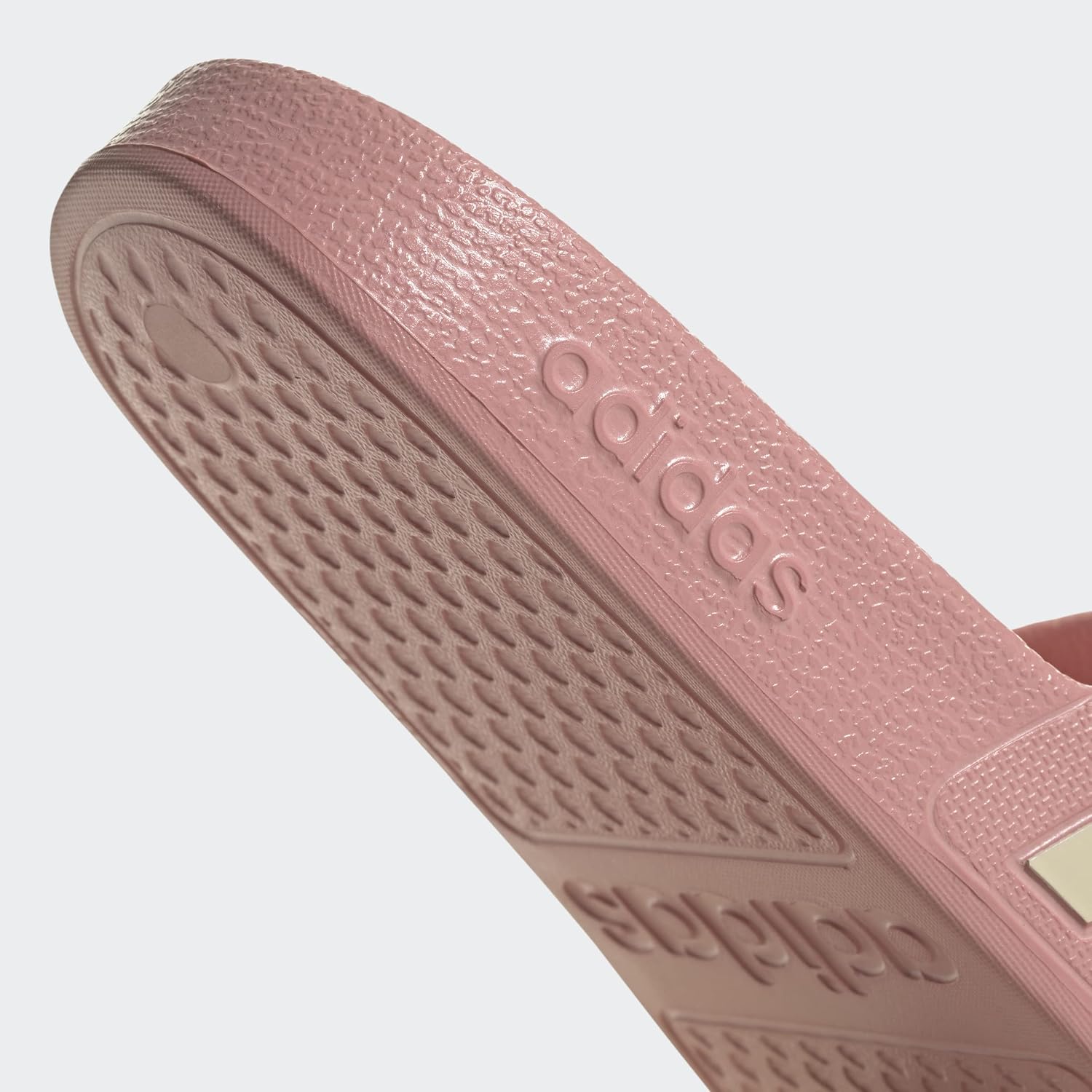 Detalle de Adidas Damen Adilette Aqua Slide Mauve – Komfortabler Slip-On mit Cloudfoam-Fußbett (Größe 39 EU)