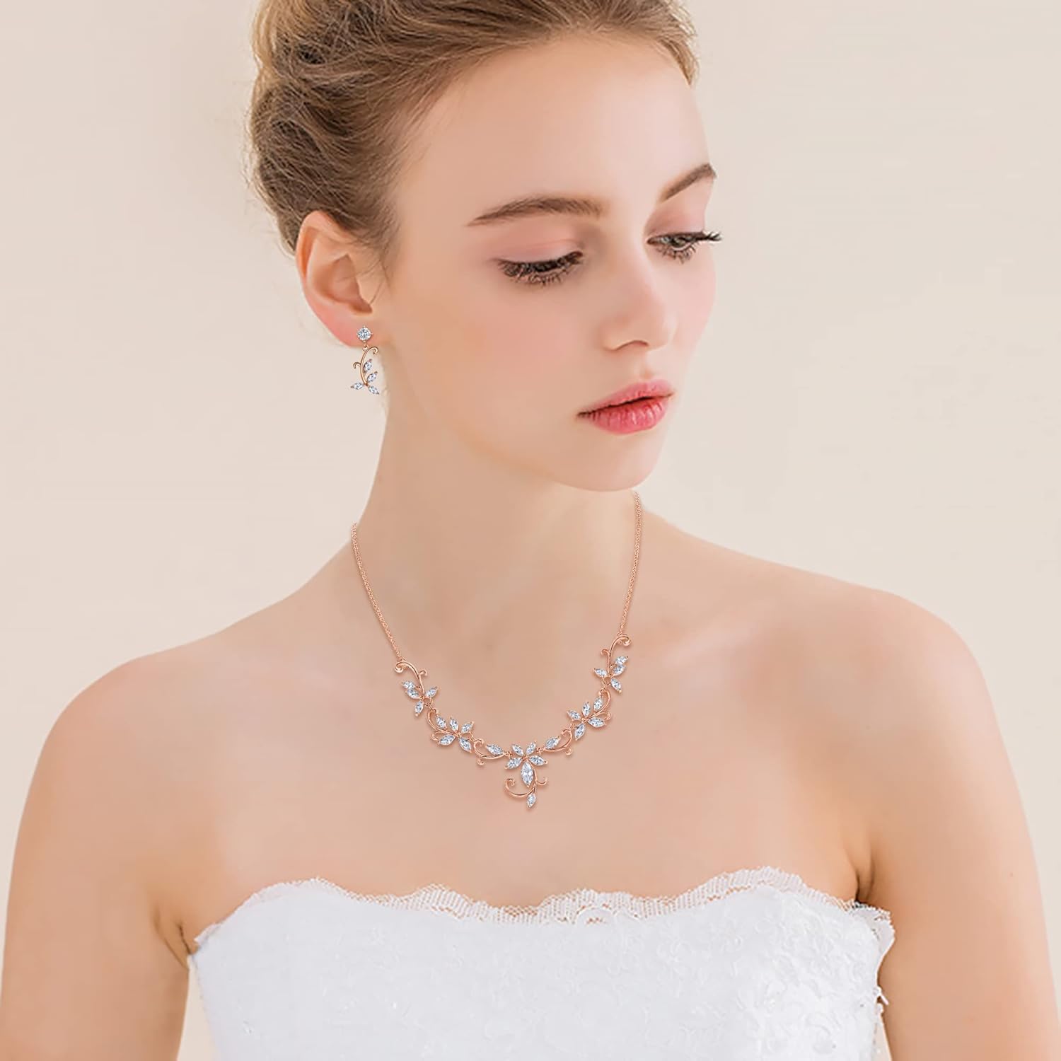 Thumbnail 2 de Parure bijoux de mariage Clearine en zircon cubique (3 pièces) : collier, boucles d’oreilles et bracelet