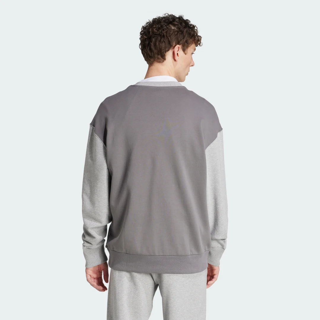 Detalle 2 de All SZN French Terry Colorblock Crew Sweatshirt de Adidas