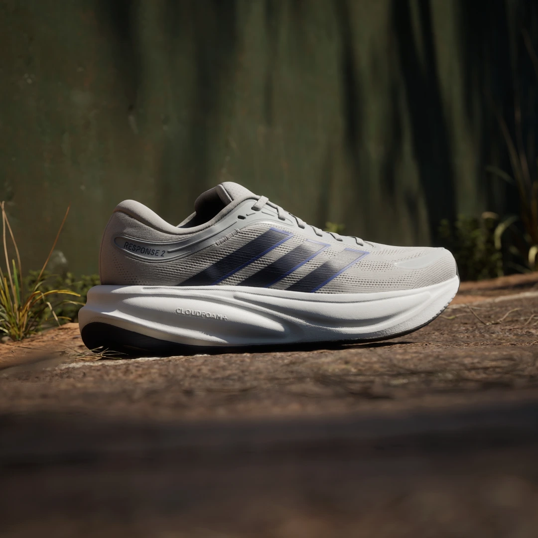 Detalle de Zapatilla de Running Response 2 de Adidas: comodidad y rendimiento para tus entrenamientos