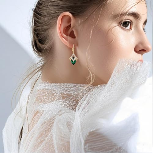 Detalle de Aliyoham Emerald Green Hoop Earrings with Cubic Zirconia – 18K Gold Plated Dangle Hoops