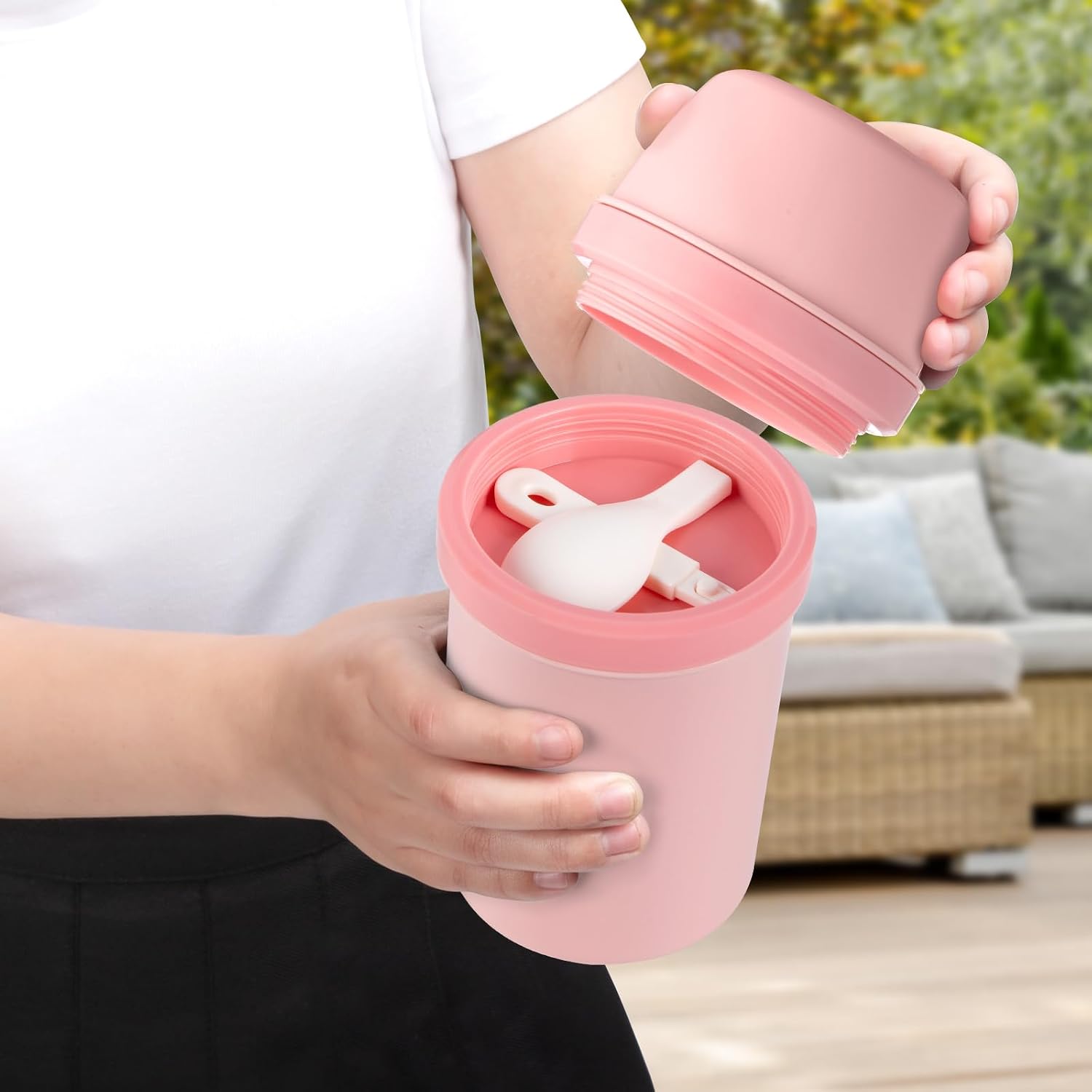Detalle 2 de Mitsemmo yoghurtbeker to go met lepel, 600 ml + 270 ml