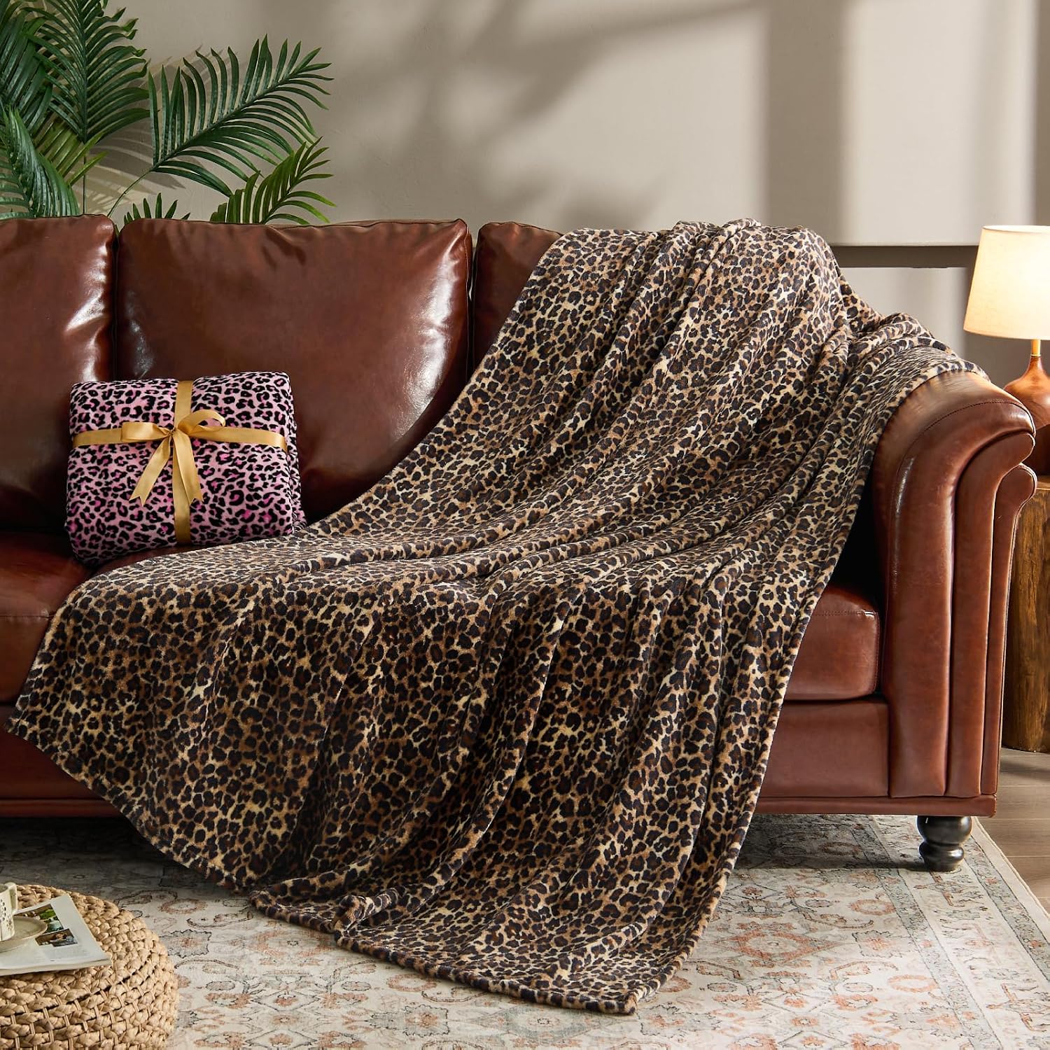 Detalle 2 de BEDELITE Twin Fleece Blanket, 60" x 80", Brown Leopard Print