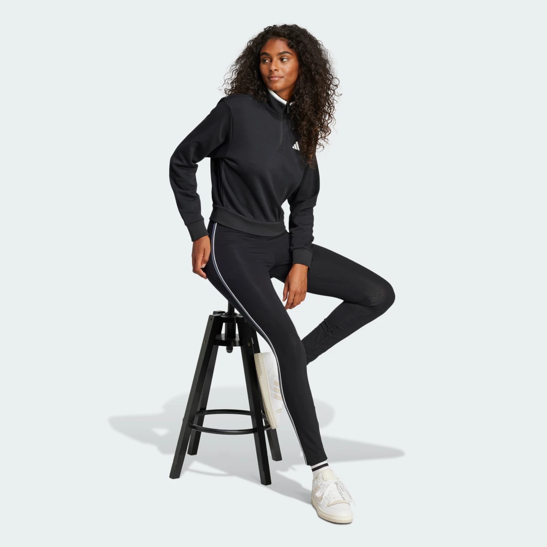 Detalle de Mallas Essentials Color Pop High-Waisted de Adidas (Negro)