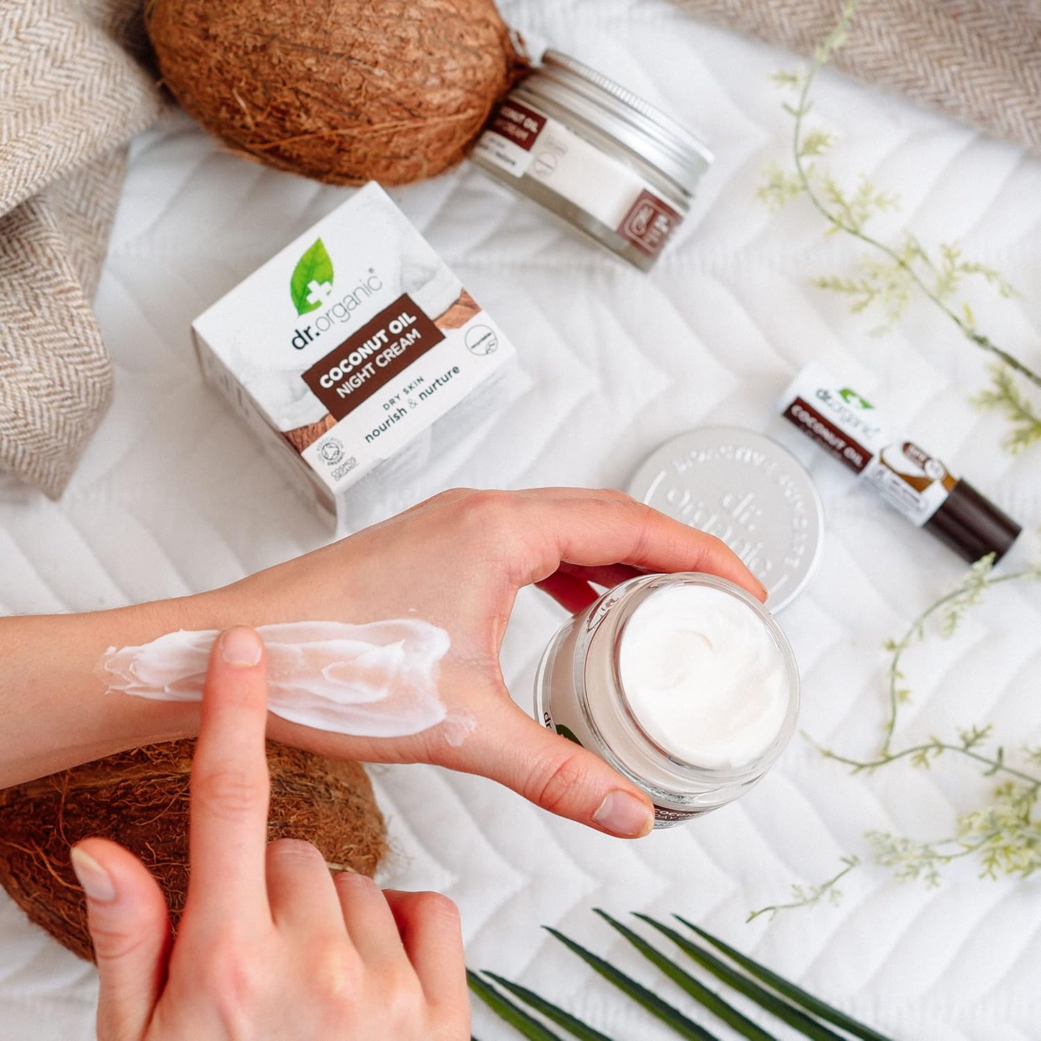 Thumbnail 11 de Dr. Organic Crema Noche Coco Orgánico 50 ml 🌙