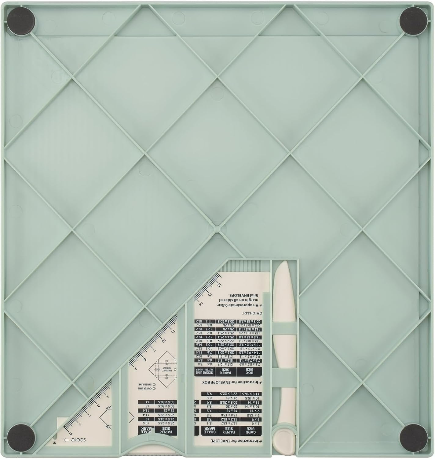 Detalle 2 de Vaessen Creative Plaque de Rainurage Score Easy 30,5 x 30,5 cm + Arrondisseur d’Angle 3-en-1 – Kit Scrapbooking