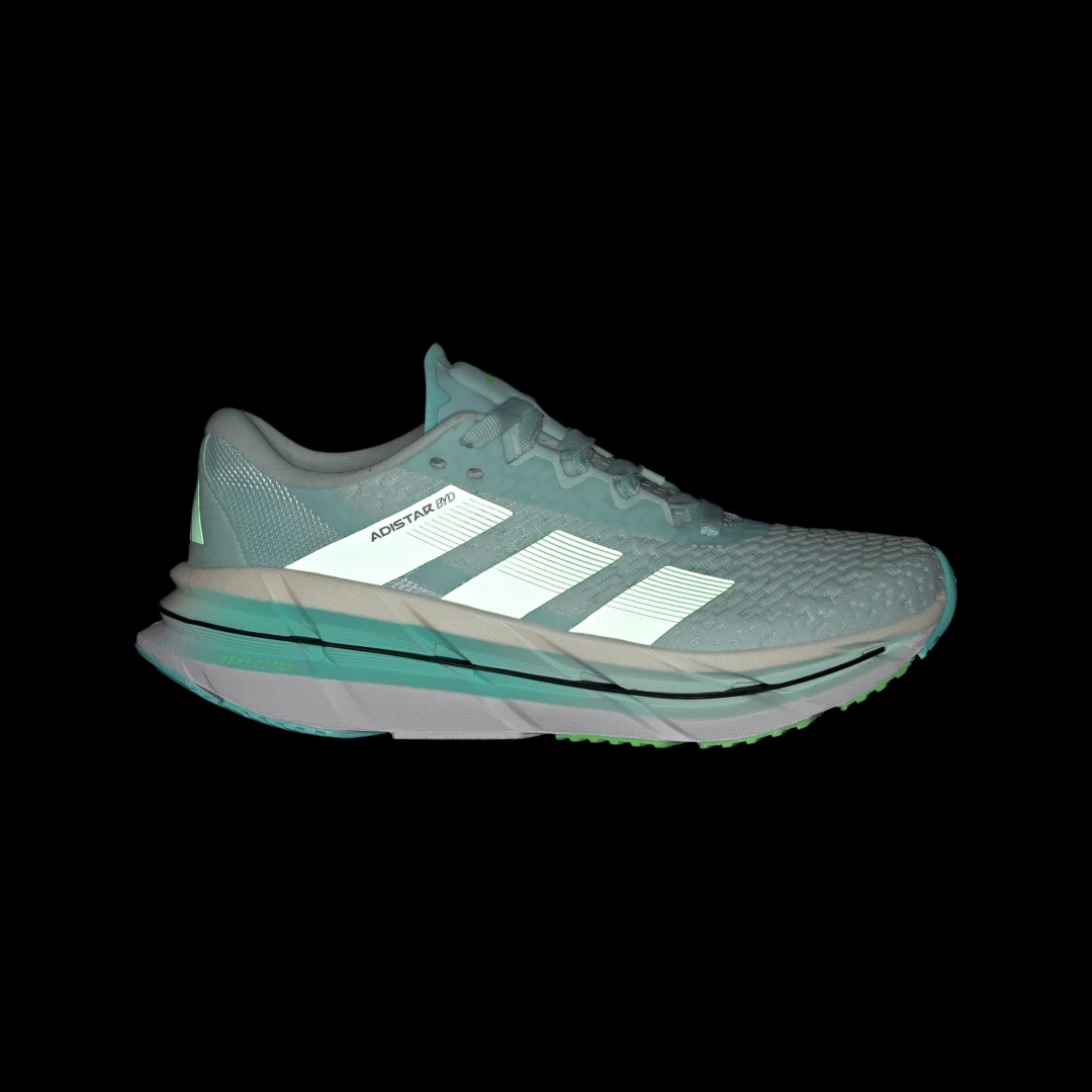 Detalle de Adistar Byd de Adidas: zapatilla turquesa para quemar kilómetros con comodidad