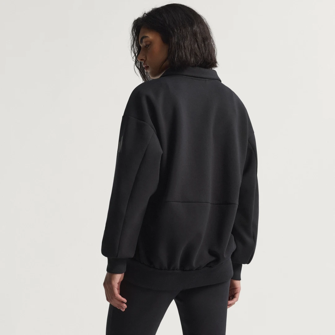 Detalle 2 de Chaqueta Adidas Soft Lux Loose con cierre de cremallera – Negro