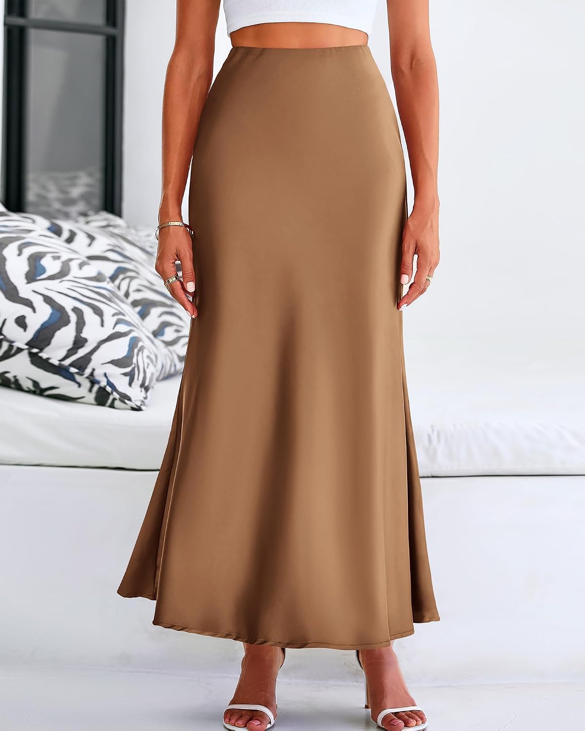 Detalle 2 de BTFBM BT474 Silk-Satin Mermaid Maxi Skirt, High-Waisted Flared A-Line