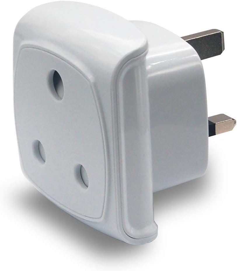 Detalle de South Africa Plug Type M to UK Socket Adapter (BS 8546) – 13A Fuse with Safety Shutter
