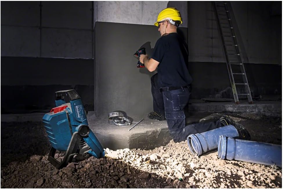 Detalle 2 de Projecteur de chantier LED sans-fil Bosch Professional 18V System GLI 18V-2200 C (Connect Ready)