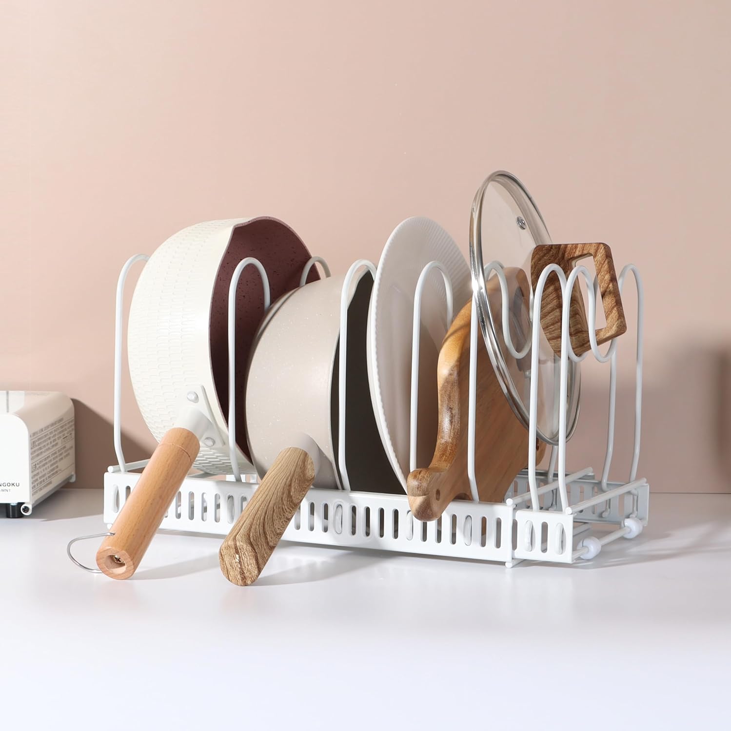 Detalle 2 de WUETOAYA Expandable Pots and Pans Organizer Rack