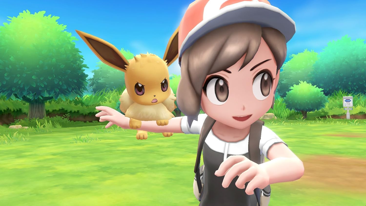 Detalle de Pokémon: Let's Go, Pikachu! (Nintendo Switch) — Pikachu a tu lado para capturar y entrenar