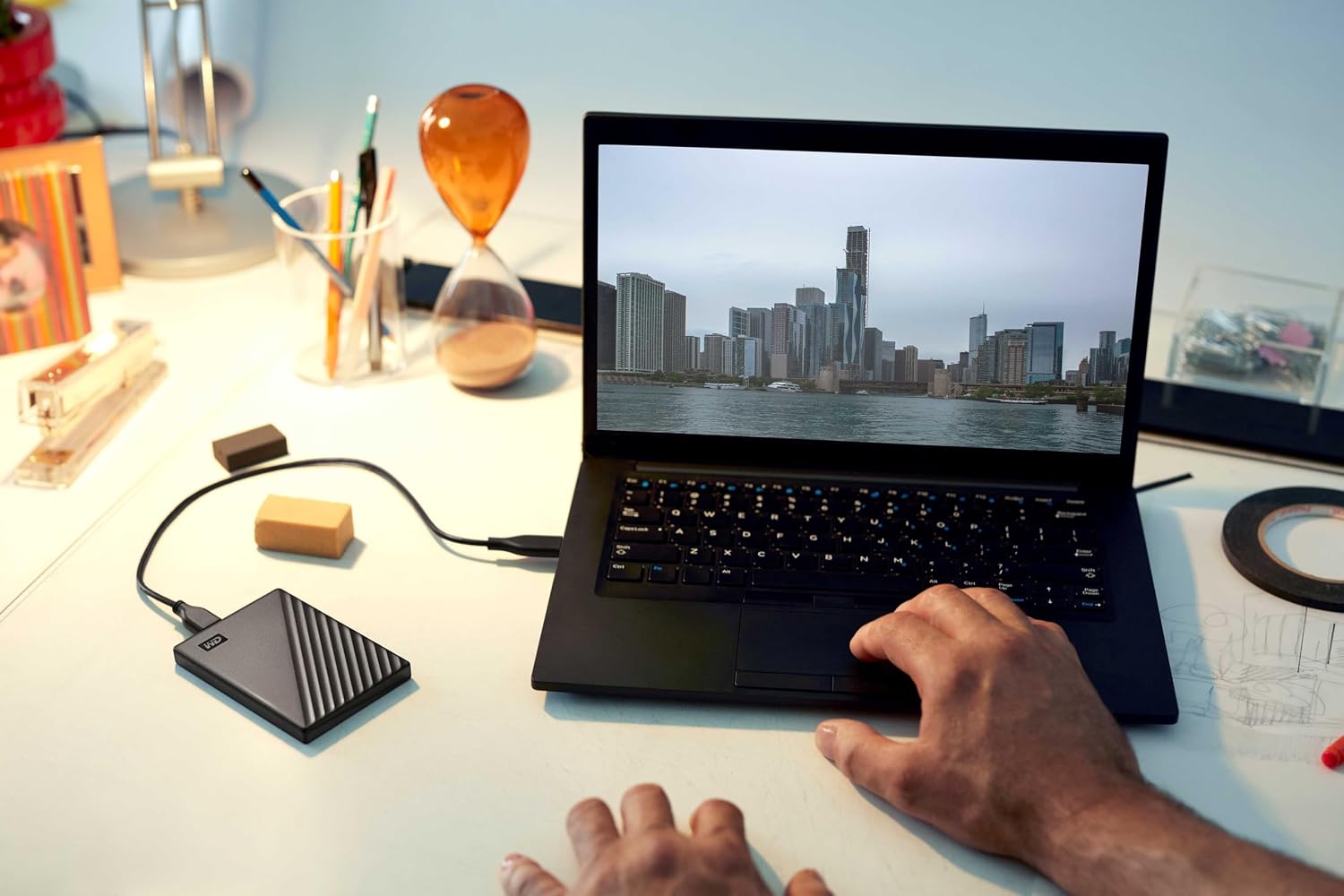 Thumbnail 1 de ウエスタンデジタル My Passport 2019 WDBR9S0060BBK-WESN ポータブルHDD 6TB USB 3.0・暗号化対応