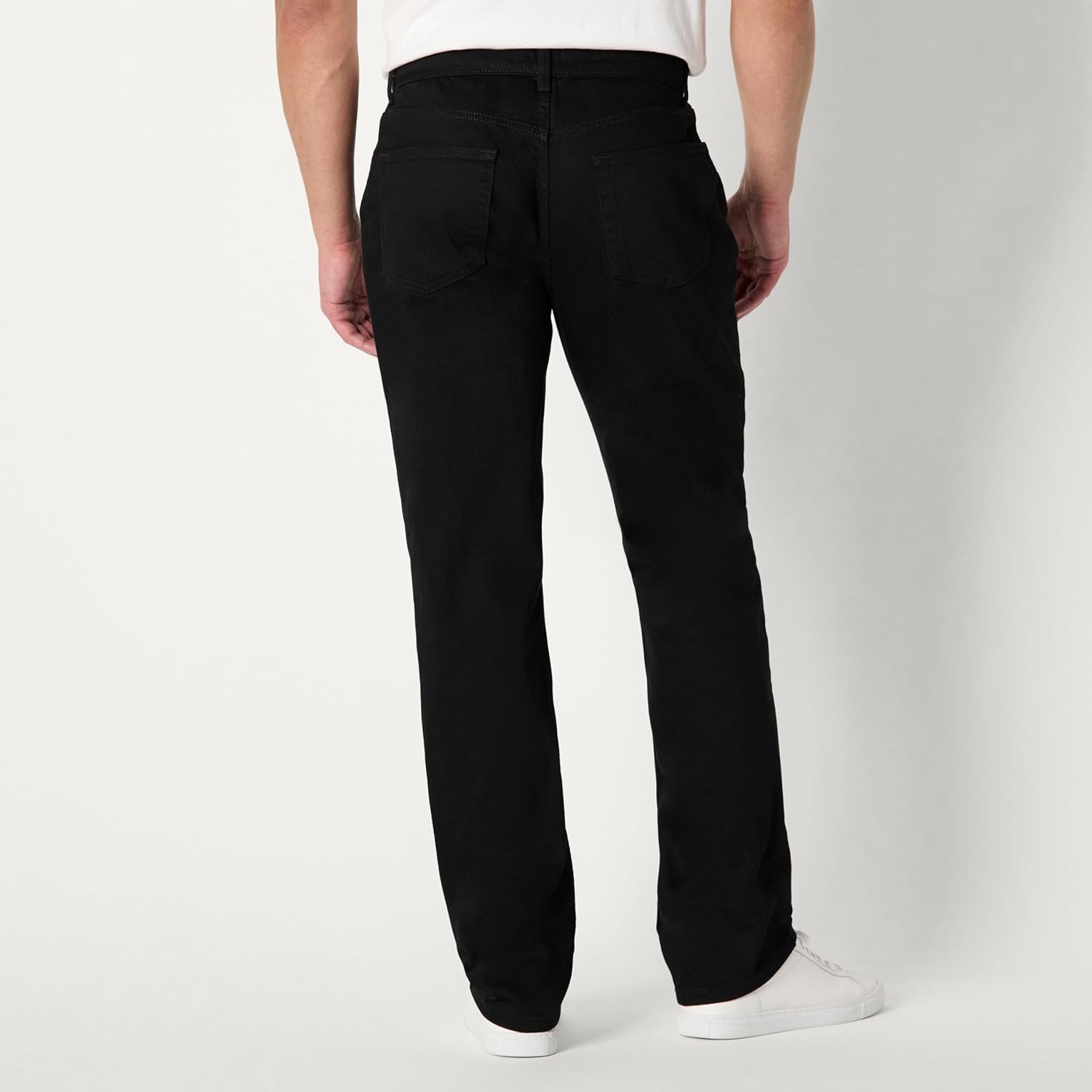 Thumbnail 1 de Amazon Essentials Herren Straight-Fit Jeans mit geringem Stretchanteil – robust, zeitlos, alltagstauglich