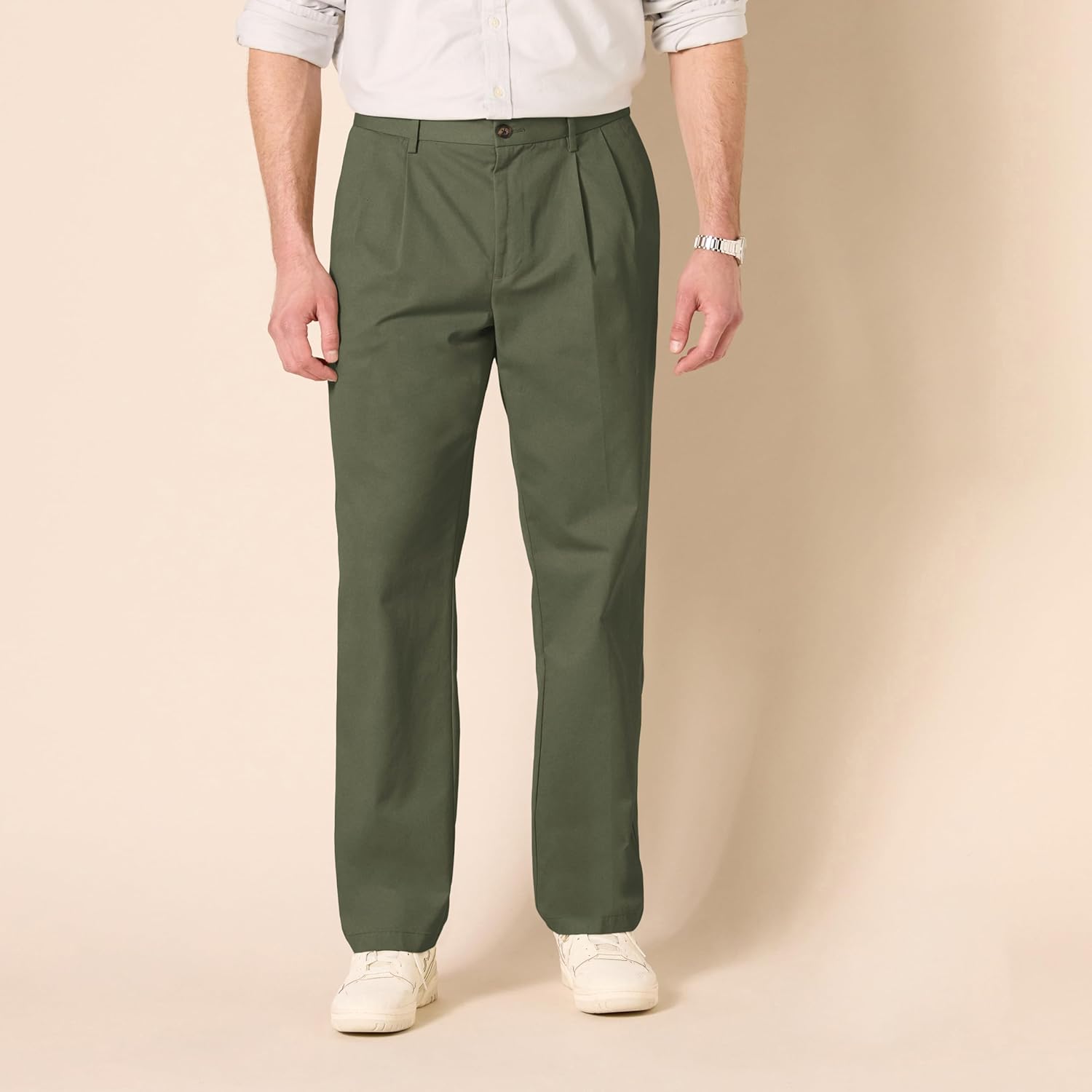 Thumbnail 5 de Amazon Essentials Herren Knitterfreie Chinohose mit klassischer Passform (Big & Tall) – langlebig, pflegeleicht und vielseitig