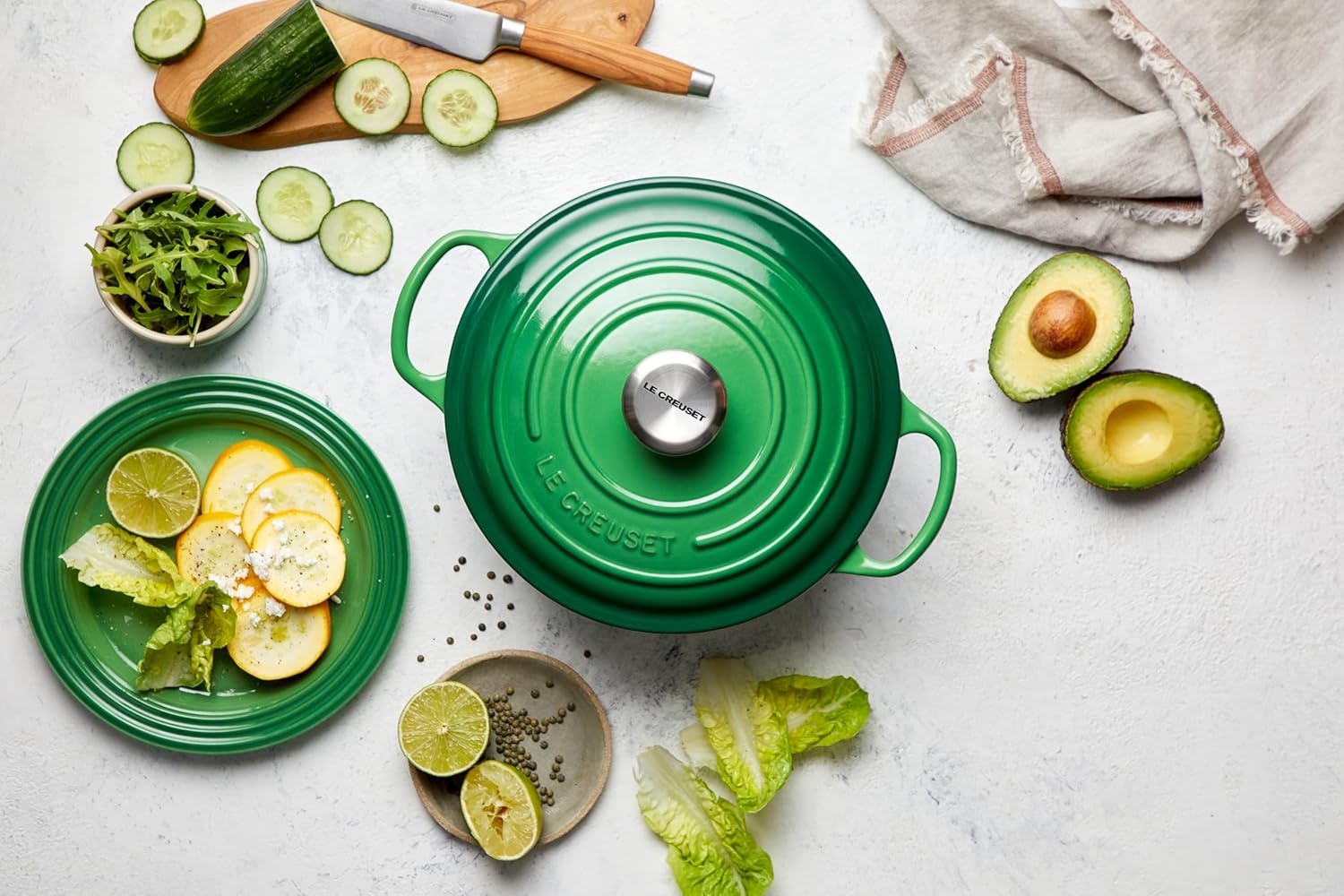 Thumbnail 6 de Le Creuset Signature Enamelled Cast Iron Round Casserole Dish with Lid, Bamboo (24 cm)