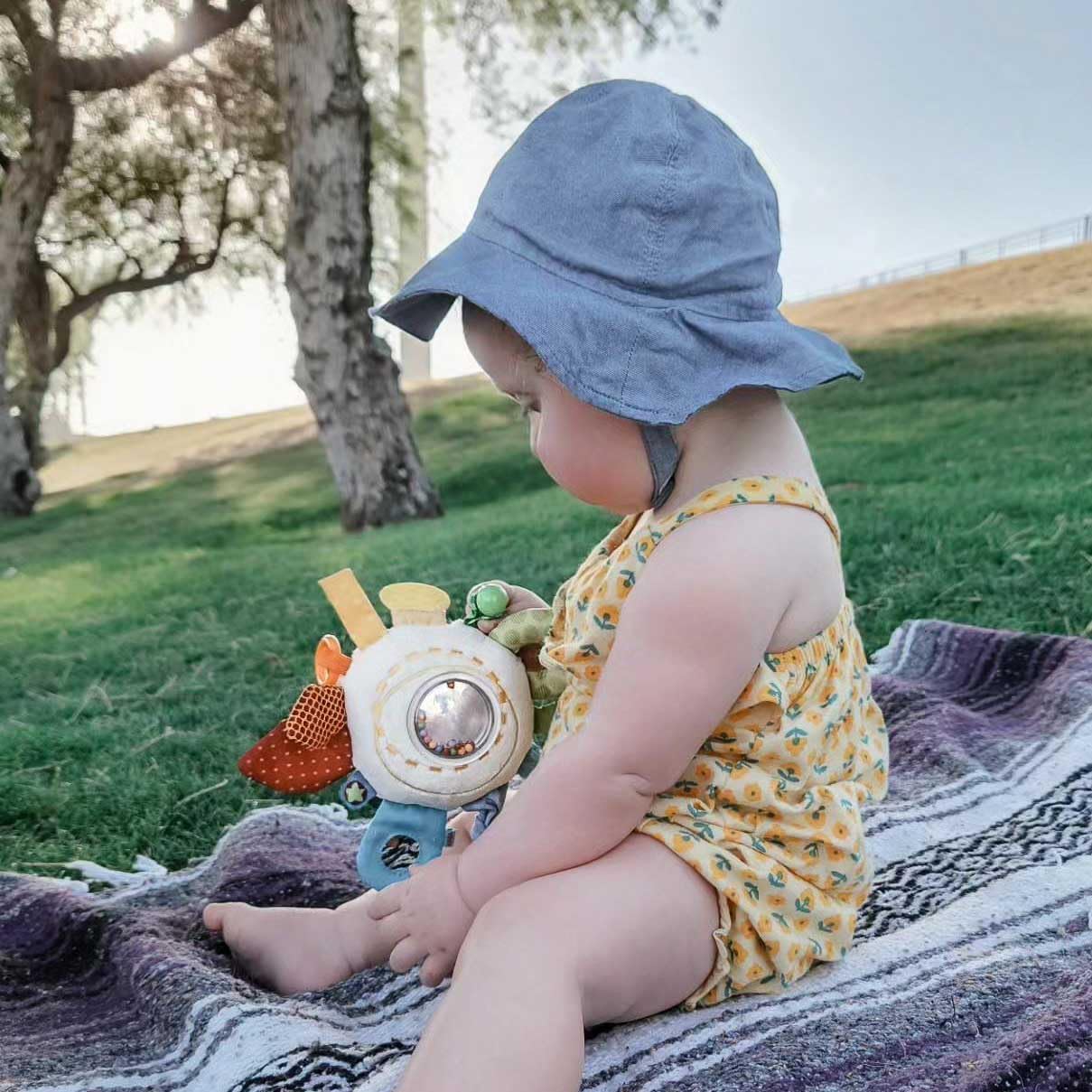 Thumbnail 6 de HABA 301670 Spielkissen Regenbogenspaß – vielseitiges Baby-Spielkissen