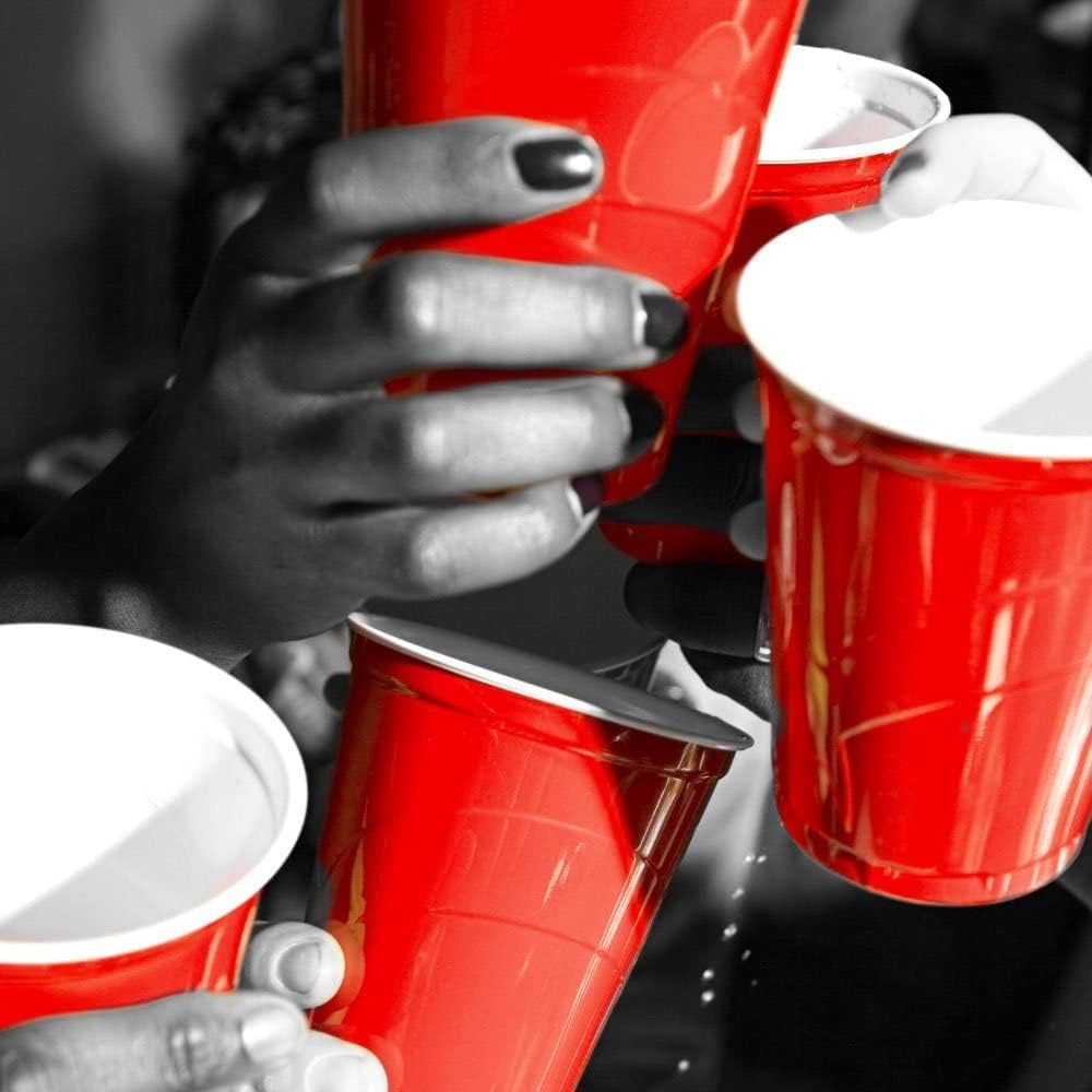 Detalle de GOODS+GADGETS – 100 czerwonych kubków imprezowych 473 ml, wielorazowych, z piłeczkami