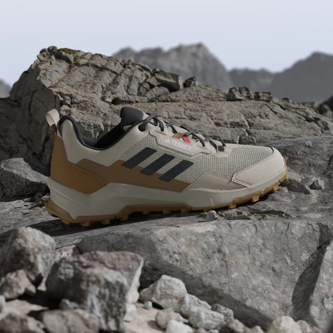 Thumbnail 1 de Adidas Terrex AX4 Hiking: Zapatilla beige para senderismo