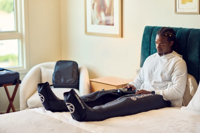 Thumbnail 3 de Therabody Jetboots Prime Medium (Theragun) – kabelloses Beinmassagegerät mit Kompression