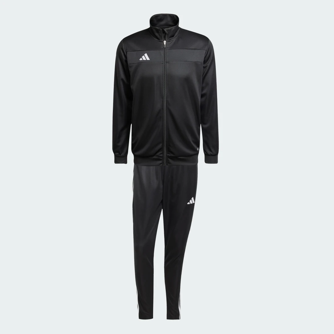 Detalle de Chándal Tiro 25 Essentials de Adidas: ¿vale la pena para entrenamiento y uso diario?