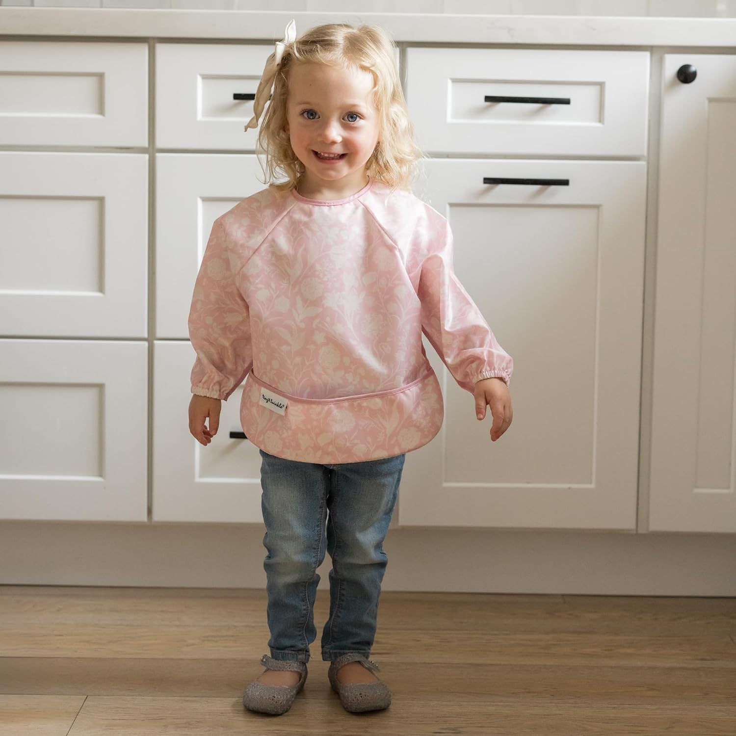 Detalle 2 de Tiny Twinkle Long Sleeve Bib, 2-Pack, Waterproof, 6–24 Months, Toile & Bows